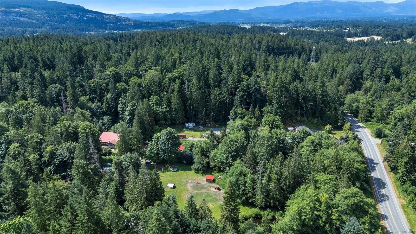 $1,297,000 - 1573 Escarpment Way<br>British Columbia, V9L 5W7