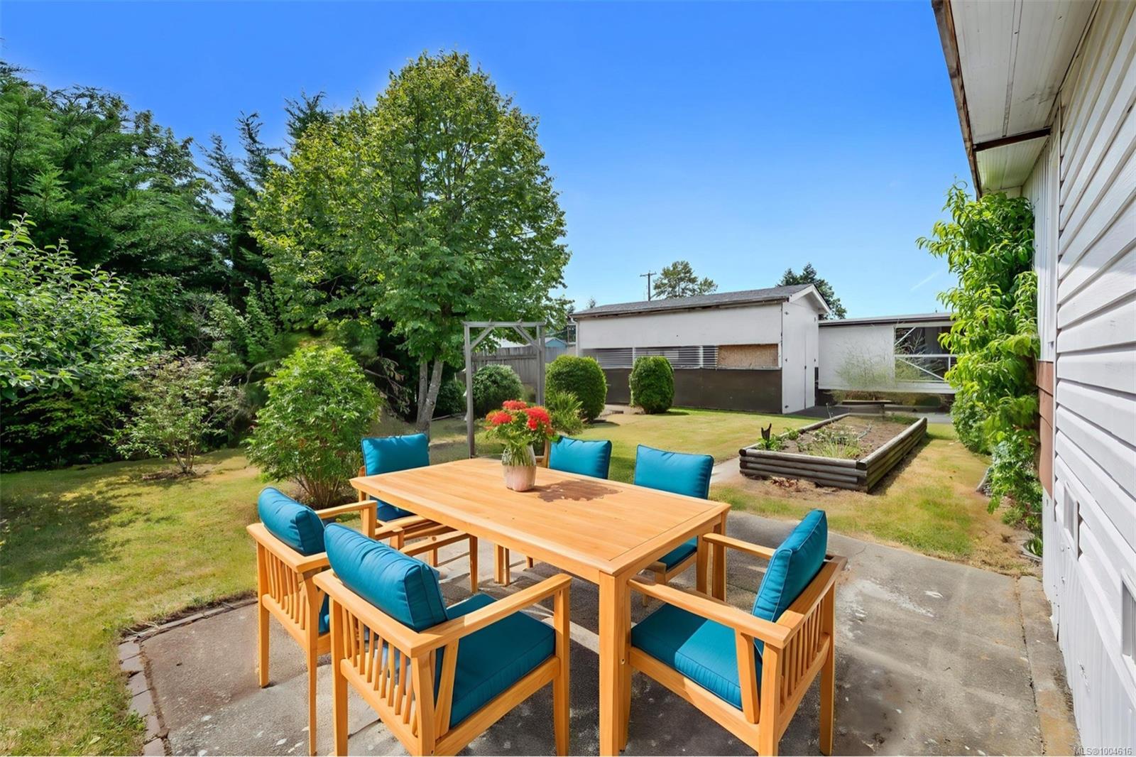 $219,900 - 2885 Boys Rd<br>British Columbia, V9L 4Y9