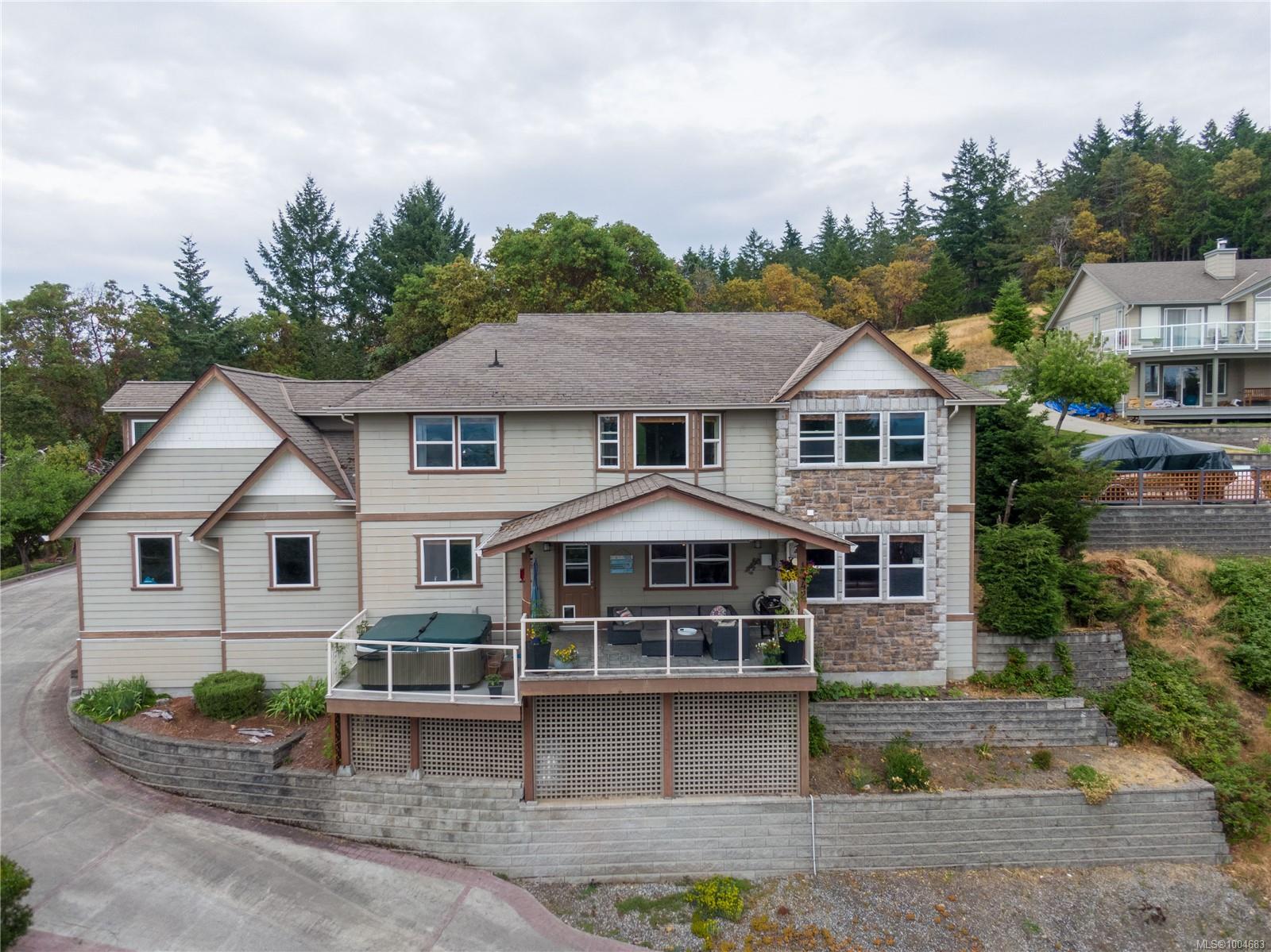 $1,015,000 - 1142 Kathleen Dr<br>British Columbia, V9L 5S4