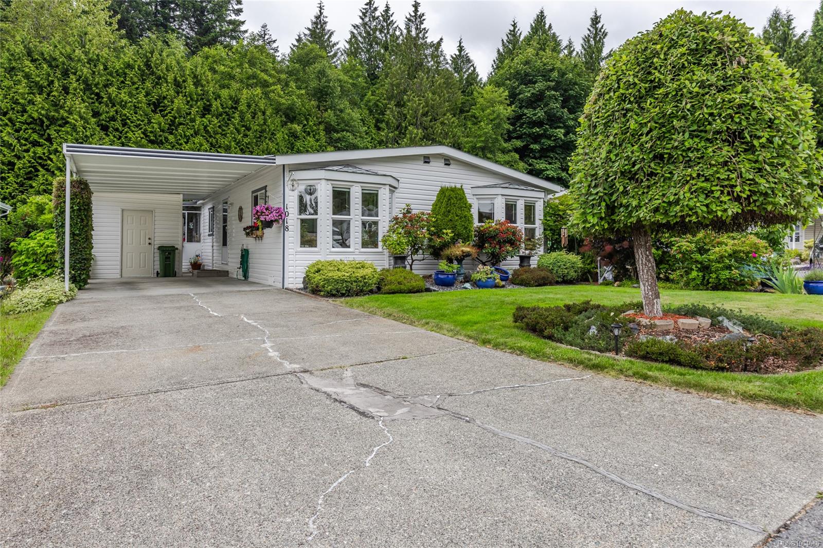 $468,800 - 1018 Collier Pl<br>British Columbia, V9R 6K6