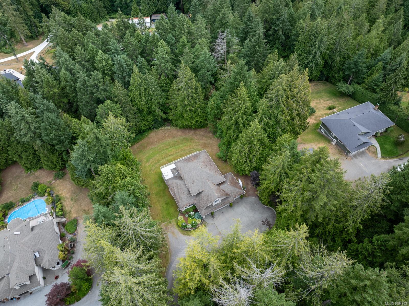 $1,295,000 - 905 Cowerd Rd<br>British Columbia, V0R 1L0