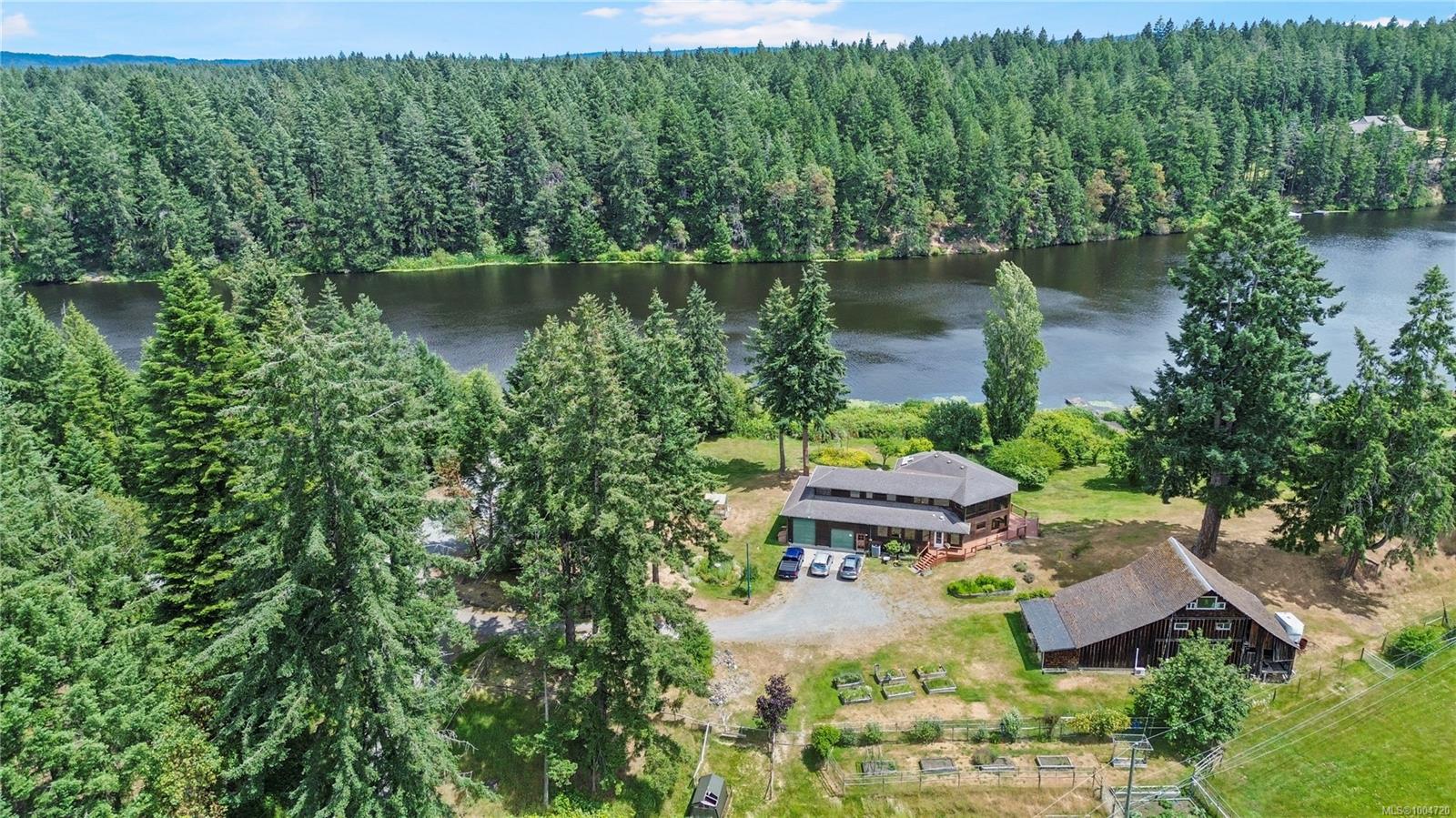 $1,850,000 - 2700 Ritten Rd<br>British Columbia, V9X 1W4