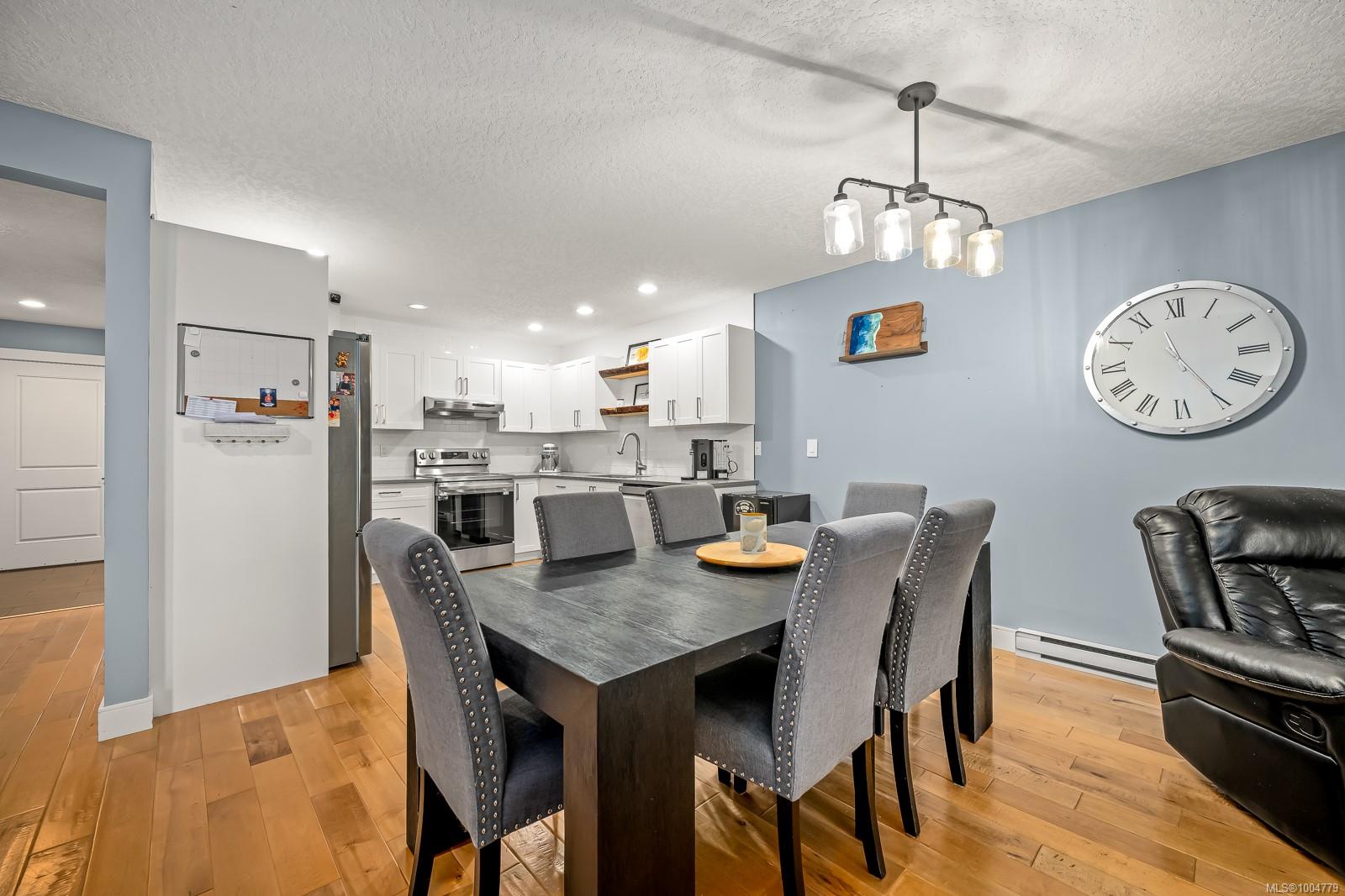 $629,900 - 1620 Piercy Ave<br>British Columbia, V9N 3E9
