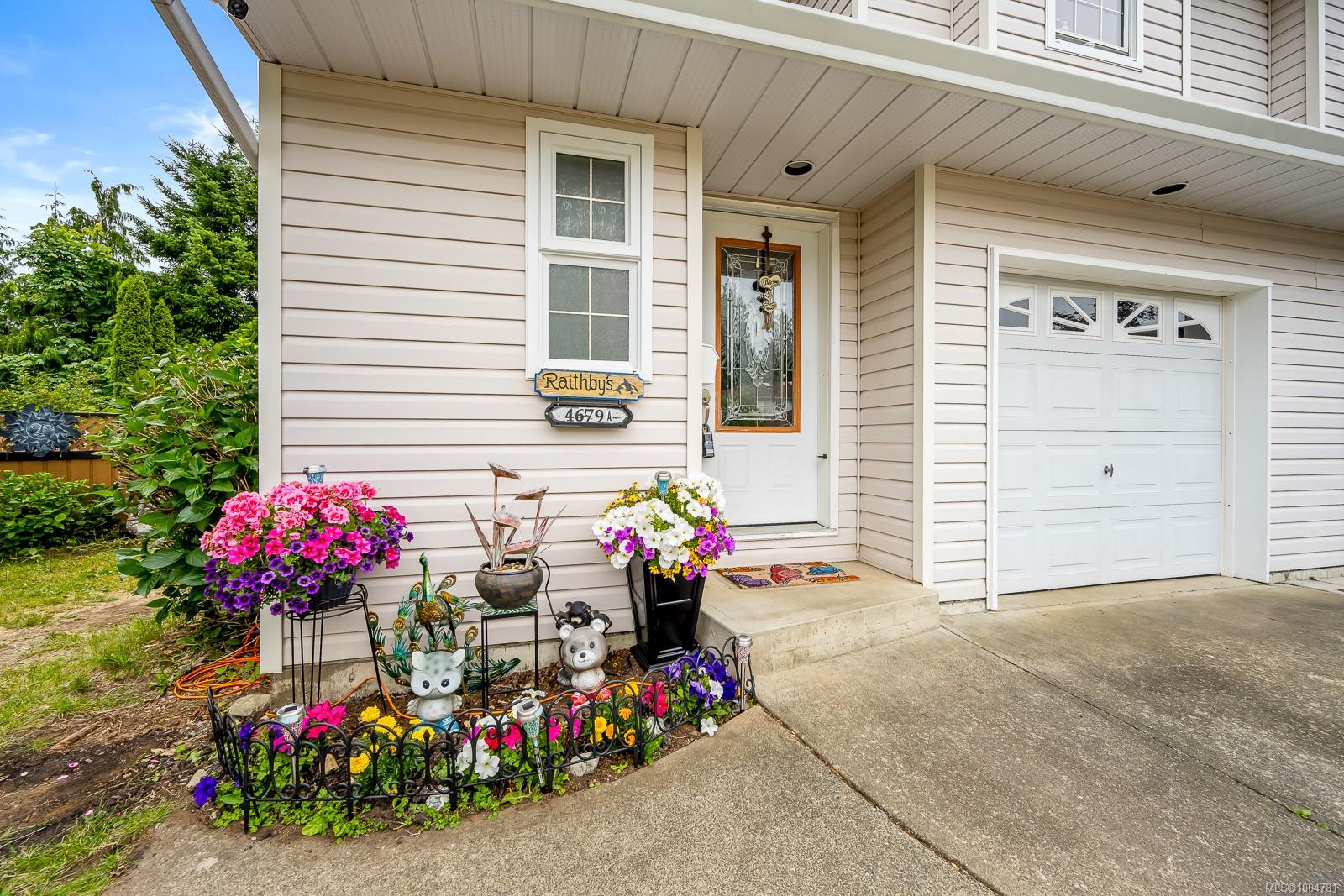 $599,900 - 4679A Ashwood Pl<br>British Columbia, V9N 8S8