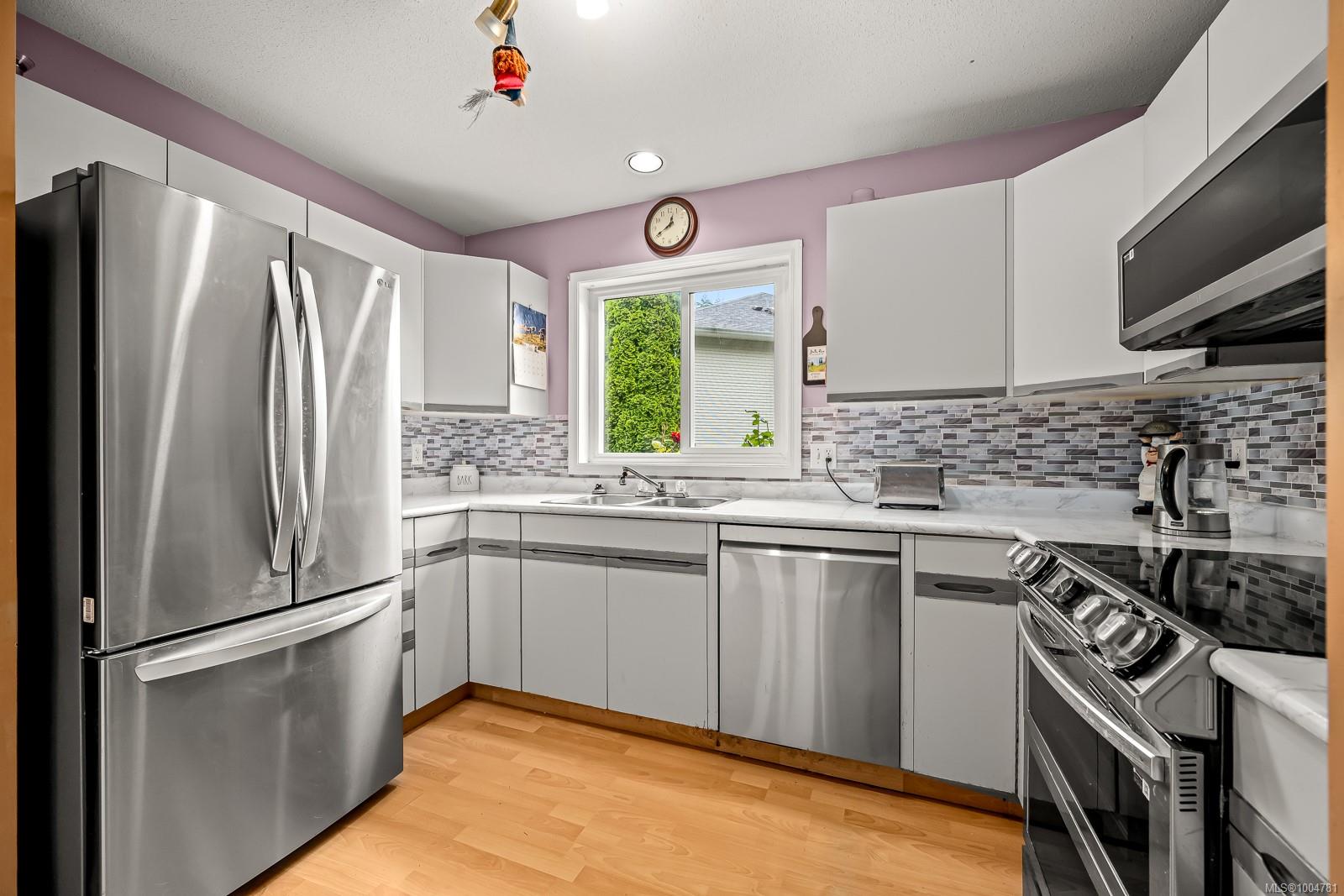 $599,900 - 4679A Ashwood Pl<br>British Columbia, V9N 8S8