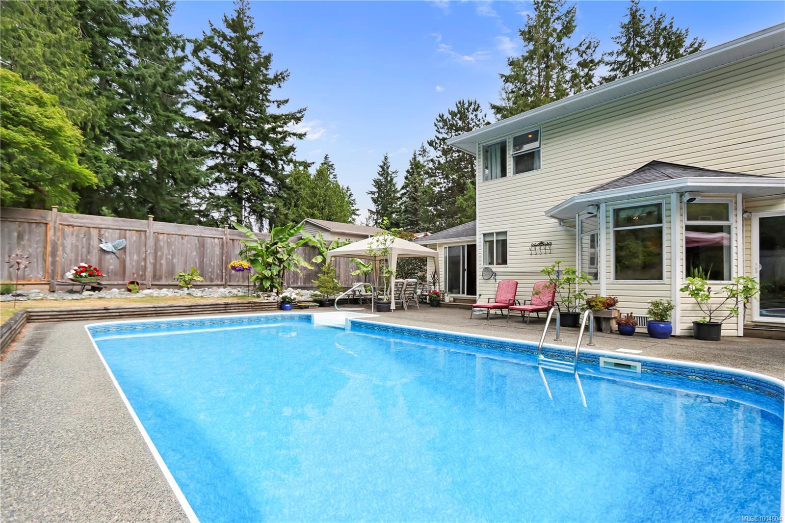 $998,900 - 5843 Sunset Rd<br>British Columbia, V9V 1E2