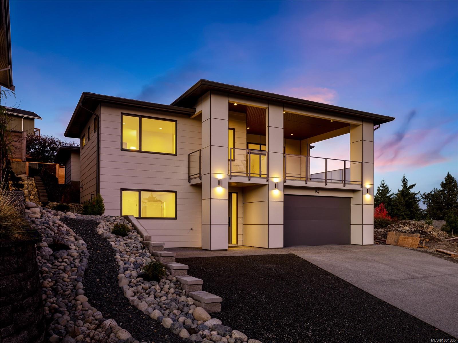 $1,450,000 - 152 Golden Oaks Cres<br>British Columbia, V9T 0K8