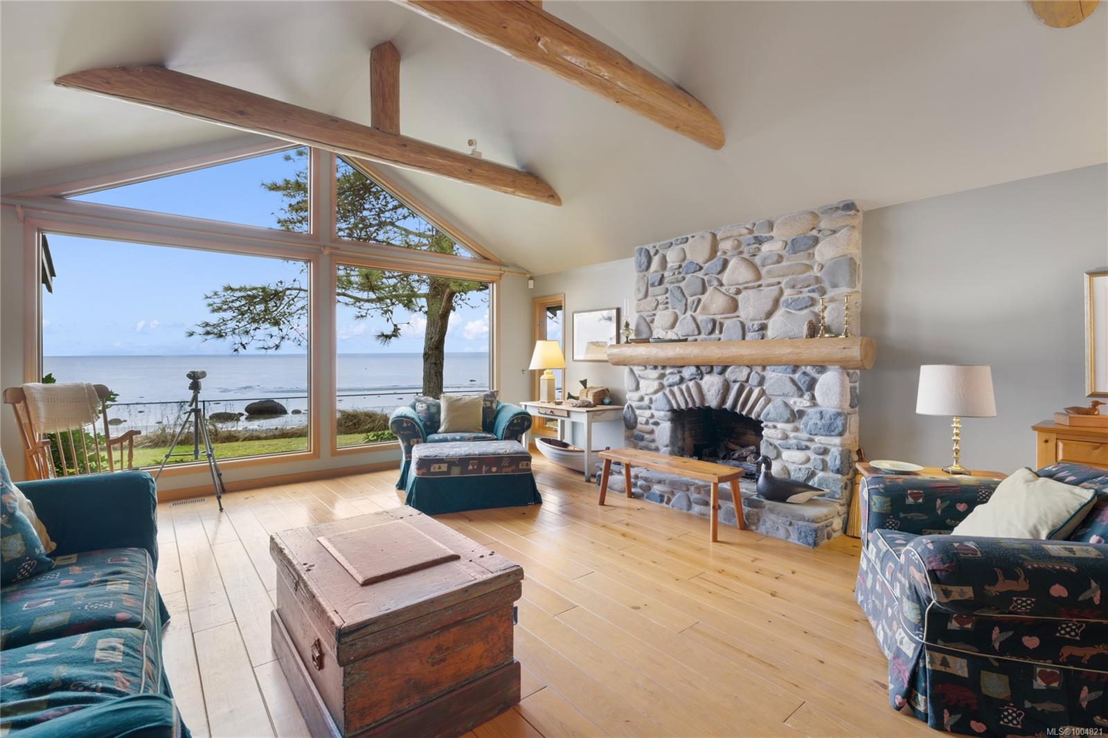 $2,590,000 - 1169 Butterball Dr<br>British Columbia, V9K 1C7