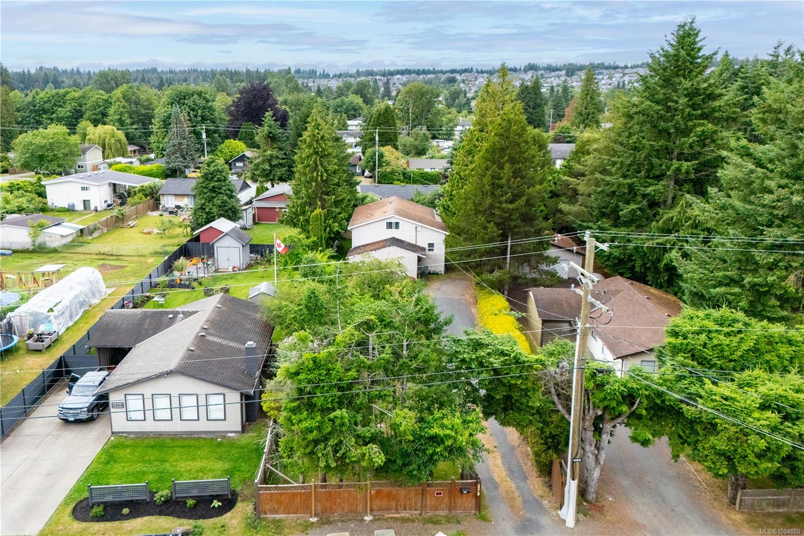 $590,000 - 2218 Dalton Rd<br>British Columbia, V9W 1H6