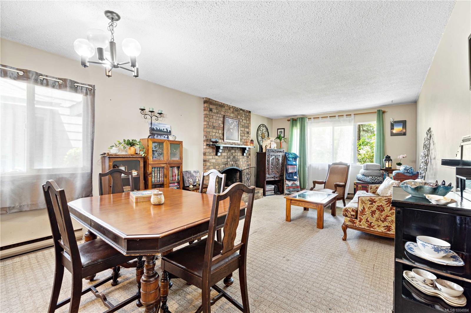 $339,900 - 211 Buttertubs Pl<br>British Columbia, V9R 3X8