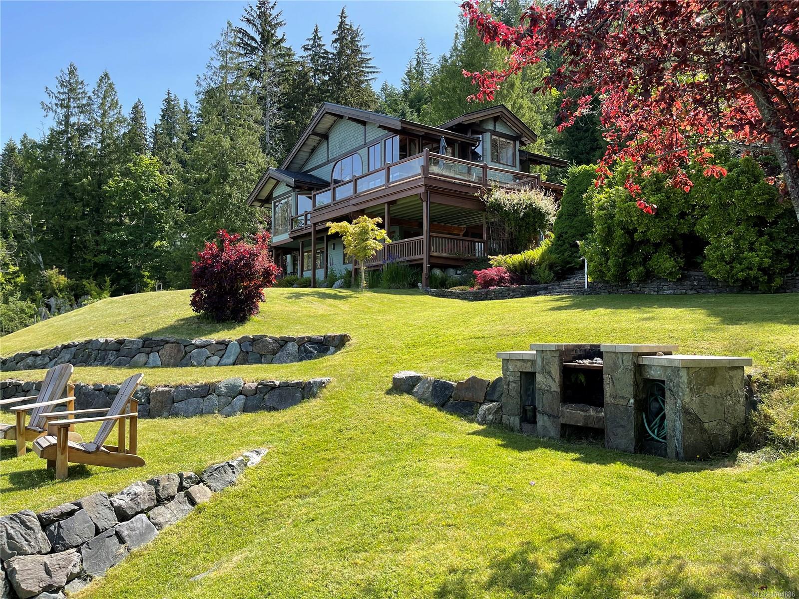 $2,690,000 - 1027&1033 West Rd<br>British Columbia, V0P 1N0