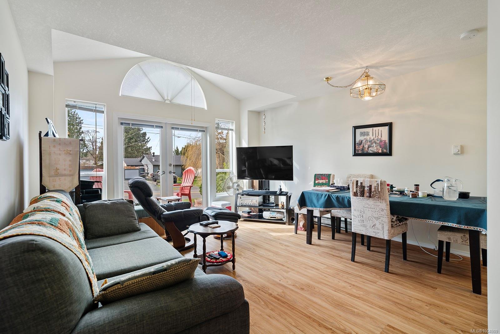 $305,000 - 264 McVickers St<br>British Columbia, V9P 2N5