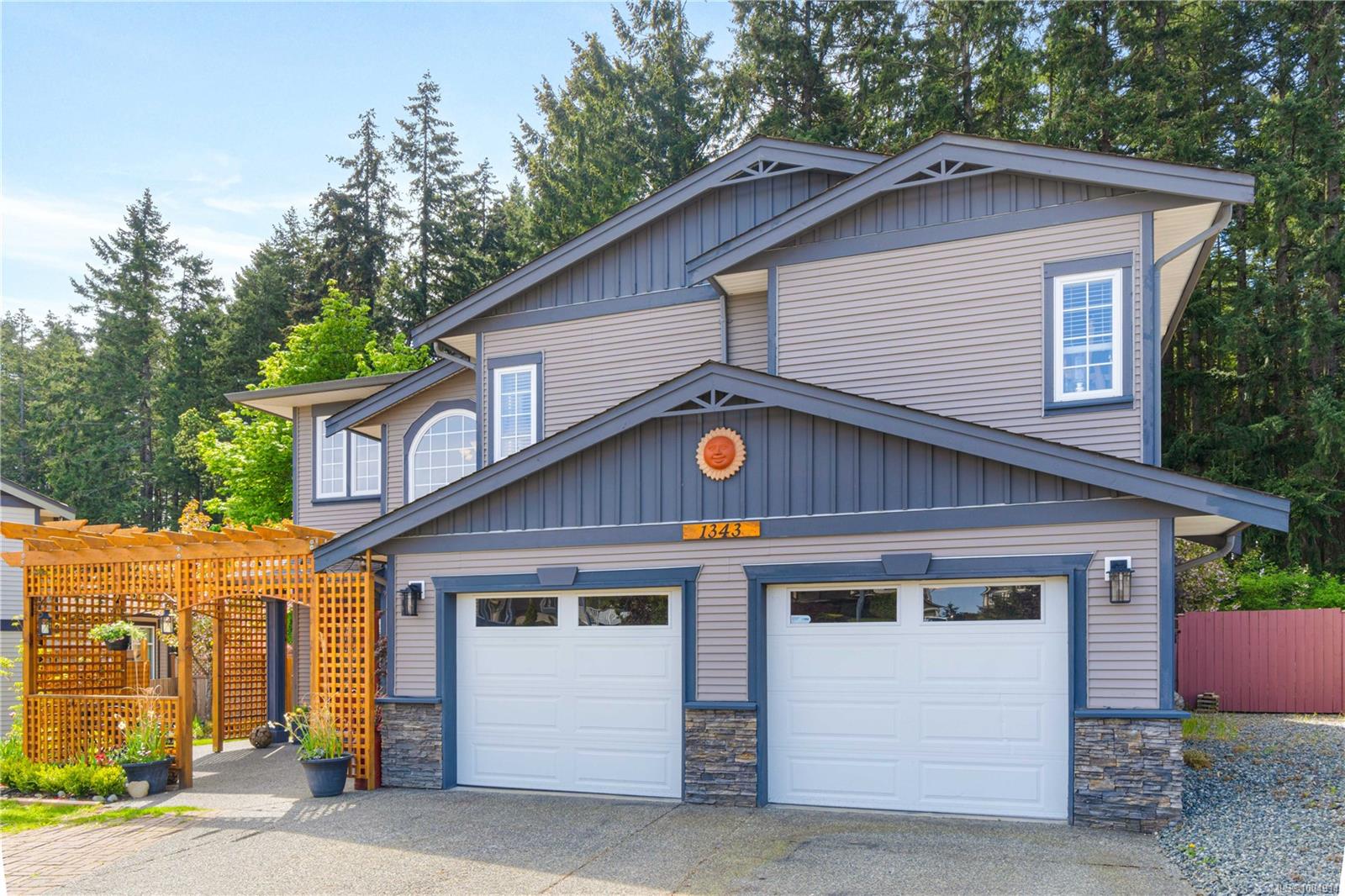 1343 Thalia Pl, Na University District real estate property for sale in Nanaimo British Columbia, V9R 7E1