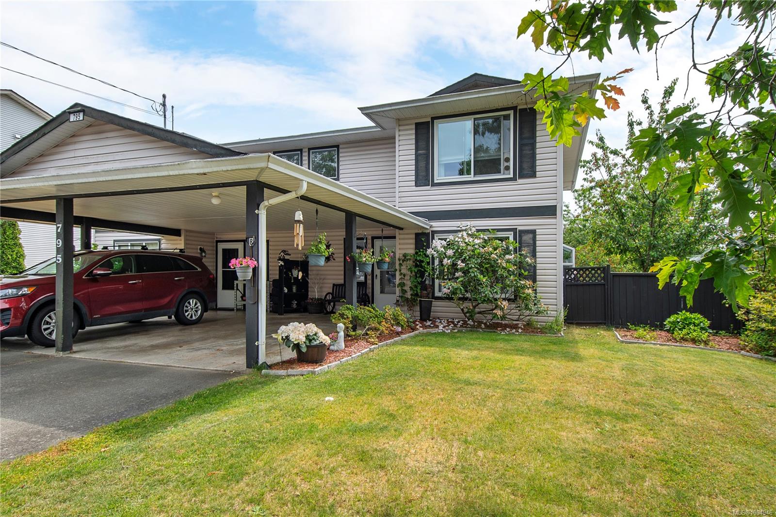 $534,900 - 795 Robron Rd<br>British Columbia, V9W 7Z1