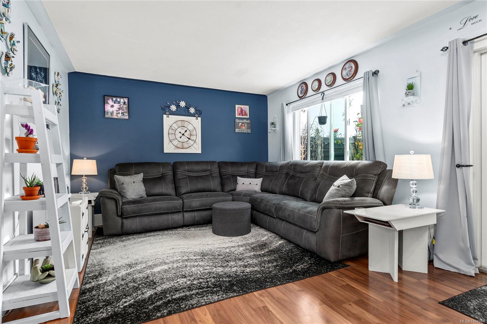$534,900 - 795 Robron Rd<br>British Columbia, V9W 7Z1
