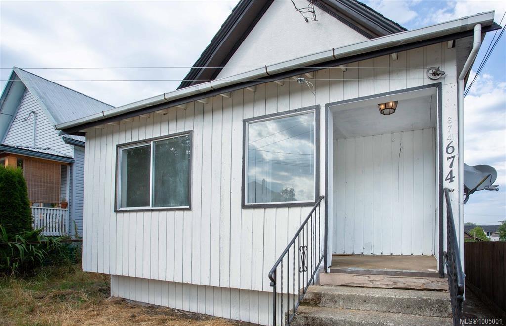 674 Farquhar St, Na Old City real estate property for sale in Nanaimo British Columbia, V9R 2E5