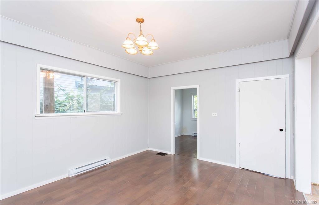 $499,000 - 674 Farquhar St<br>British Columbia, V9R 2E5