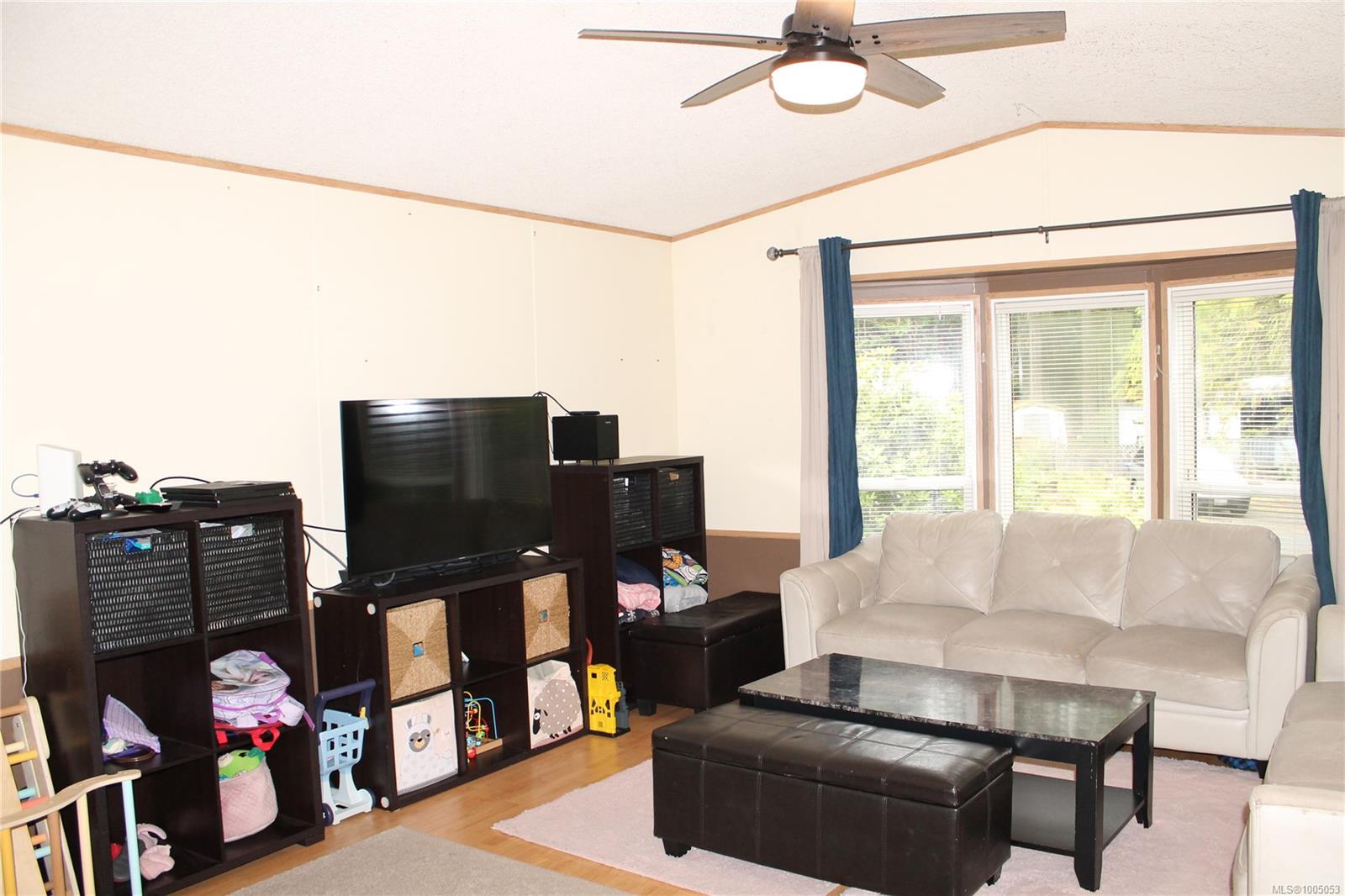 $249,000 - 1310 Spruston Rd<br>British Columbia, V9X 1R2