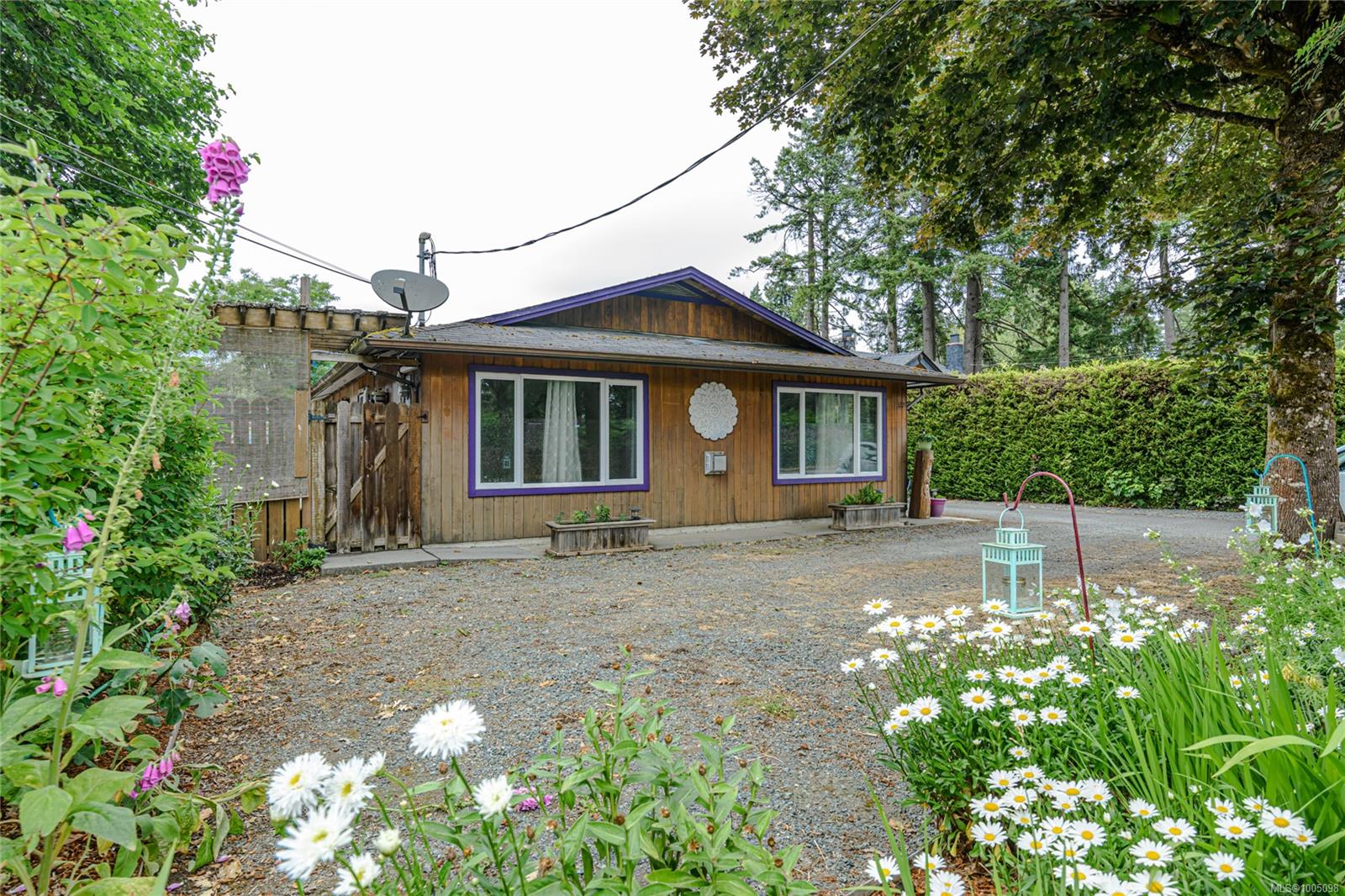 $695,000 - 3221 Gibbins Rd<br>British Columbia, V9L 1G7