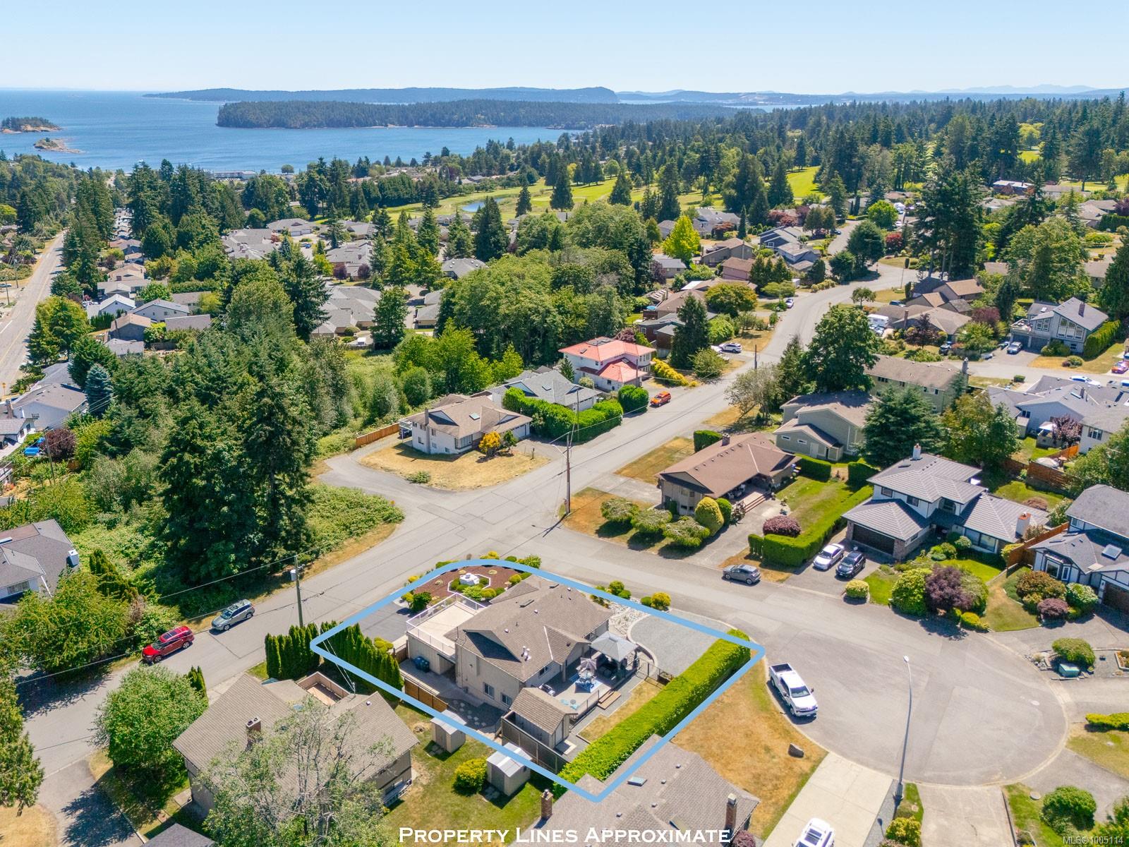 $1,089,000 - 2839 NEYLAND Rd<br>British Columbia, V9T 3G2