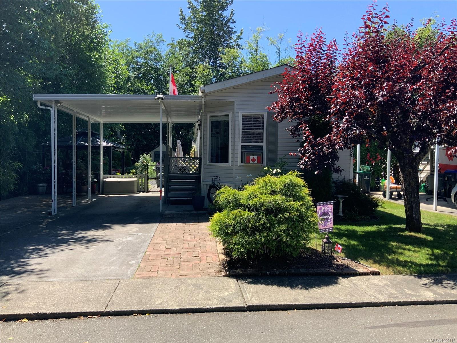 $349,000 - 2140 20th St<br>British Columbia, V9N 2G8