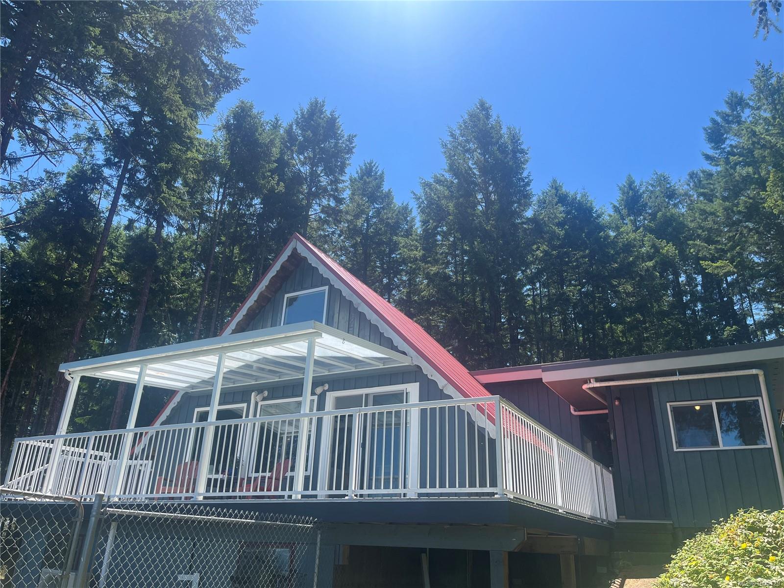$825,000 - 1520 Wild Cherry Terr<br>British Columbia, V0R 1X5