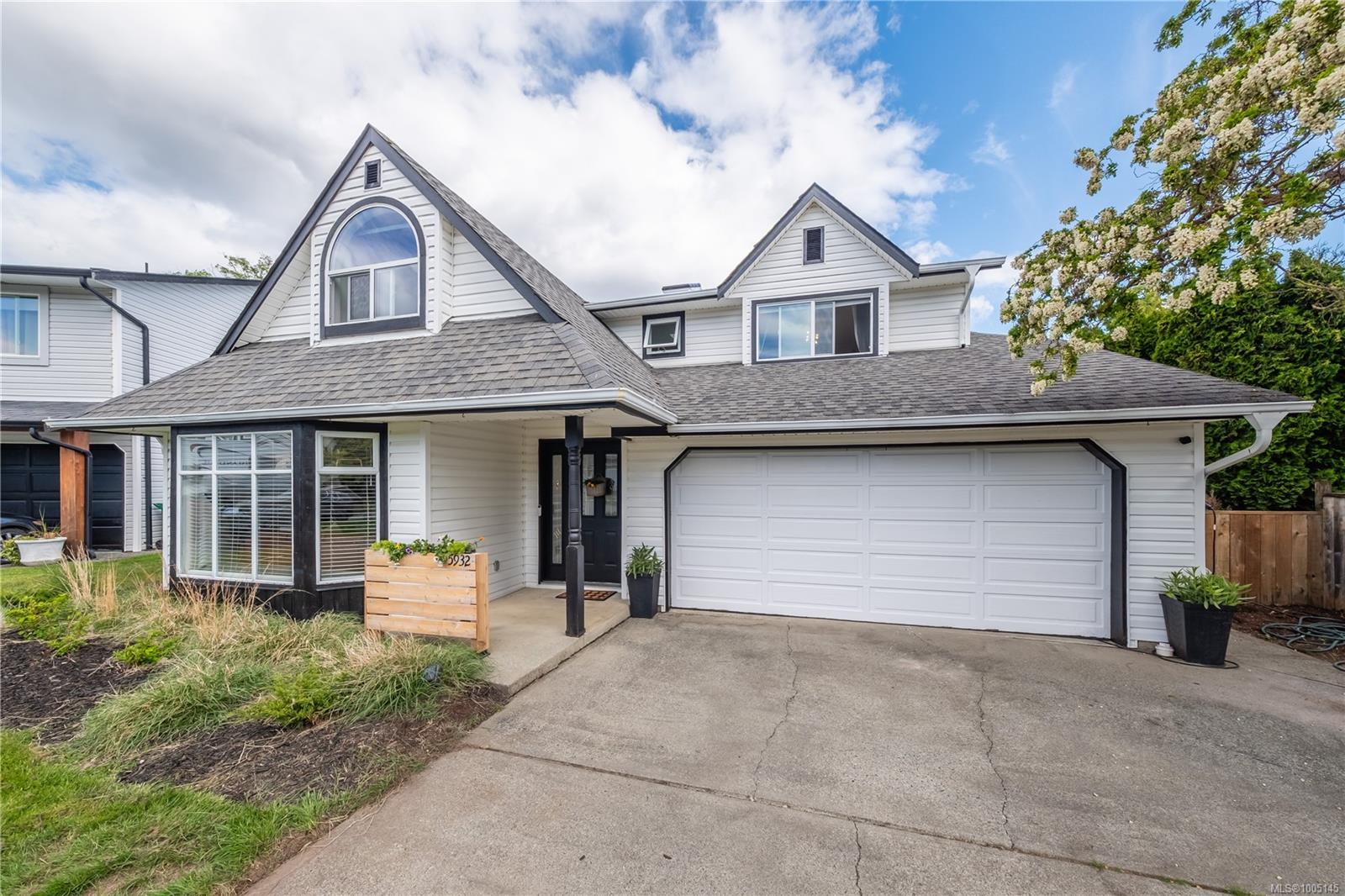 $899,900 - 5932 Tasha Pl<br>British Columbia, V9V 1J4