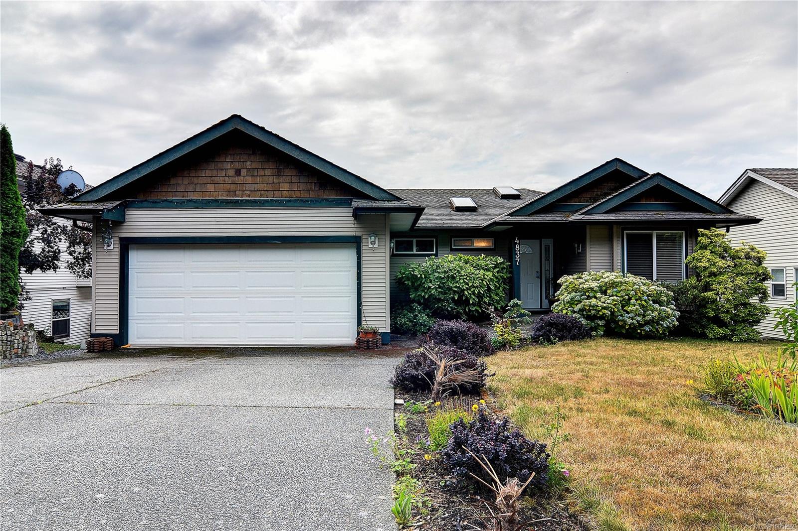 4837 Fairbrook Cres, Na Uplands real estate property for sale in Nanaimo British Columbia, V9T 6M6