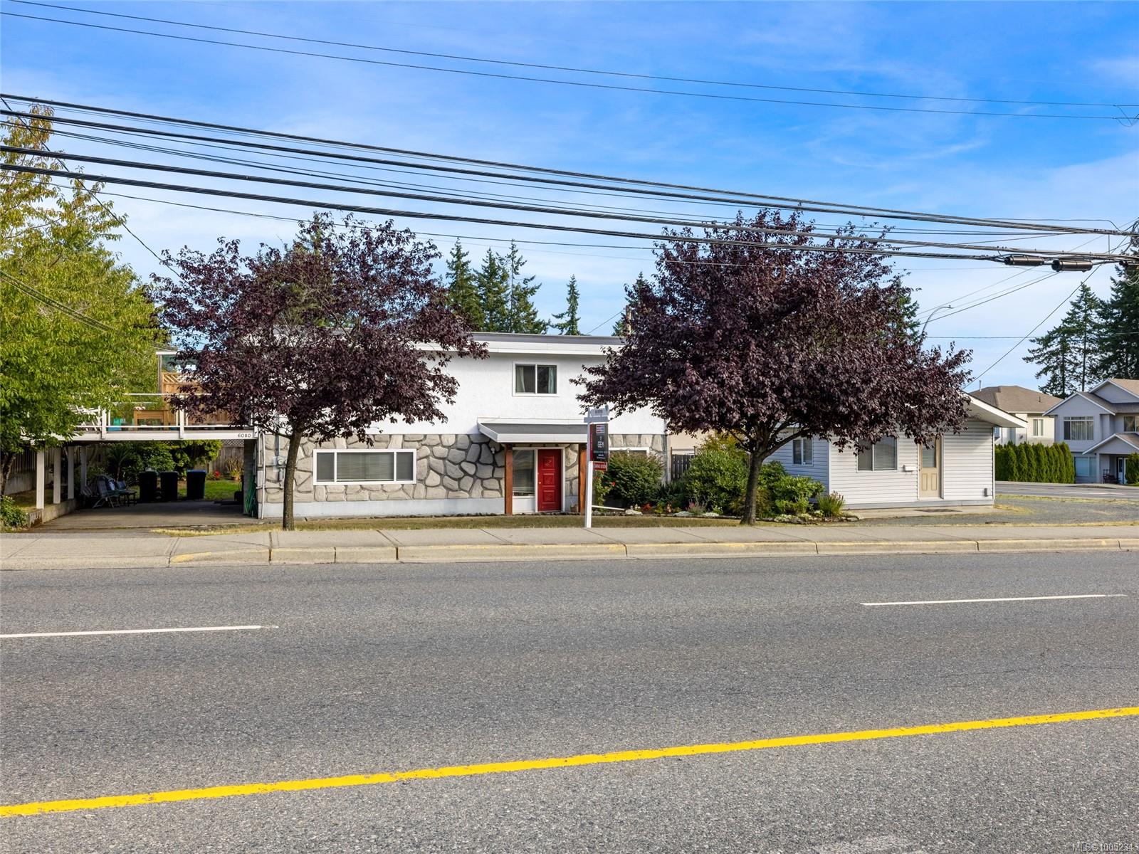 $999,999 - 6080 Hammond Bay Rd<br>British Columbia, V9T 5M4