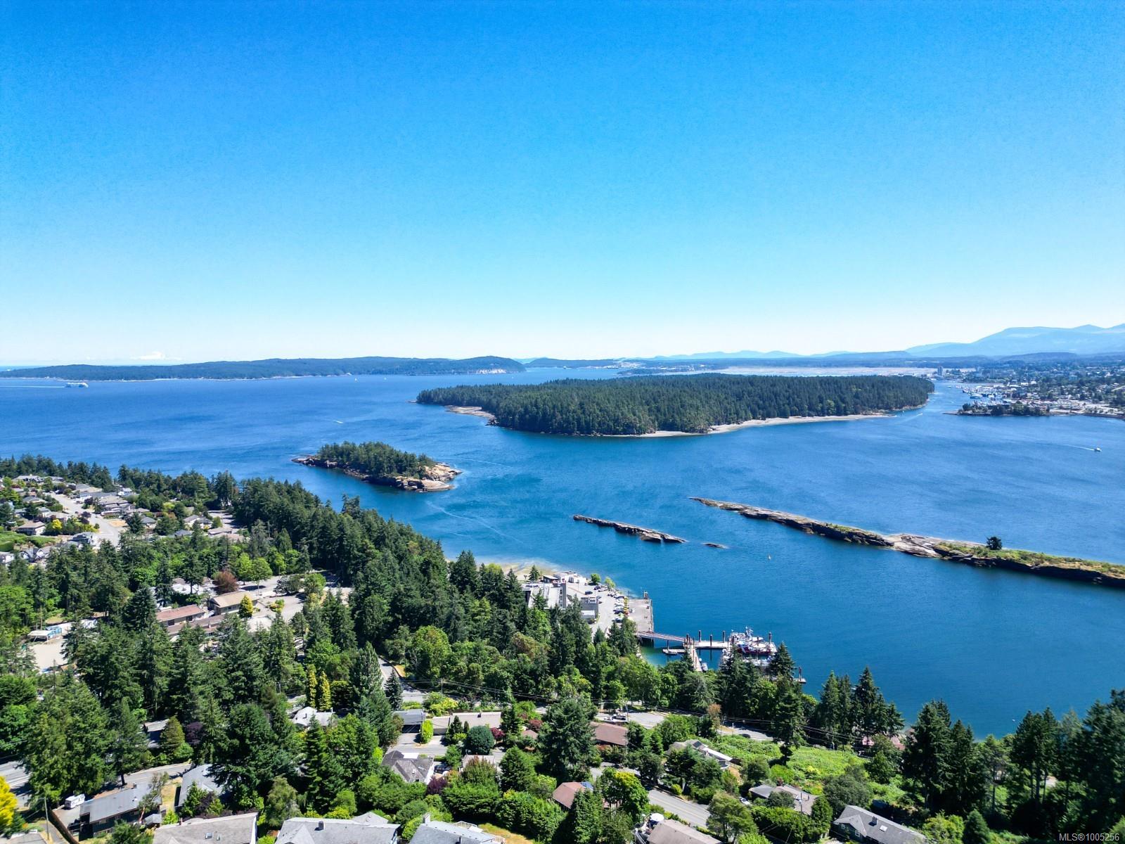 $1,299,900 - 570 Cumberland Pl<br>British Columbia, V9T 4S5