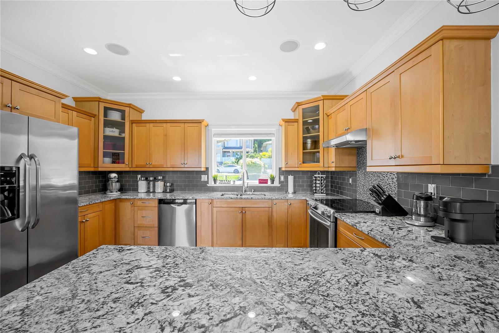 $1,190,000 - 5153 Dunn Pl<br>British Columbia, V9T 6S9