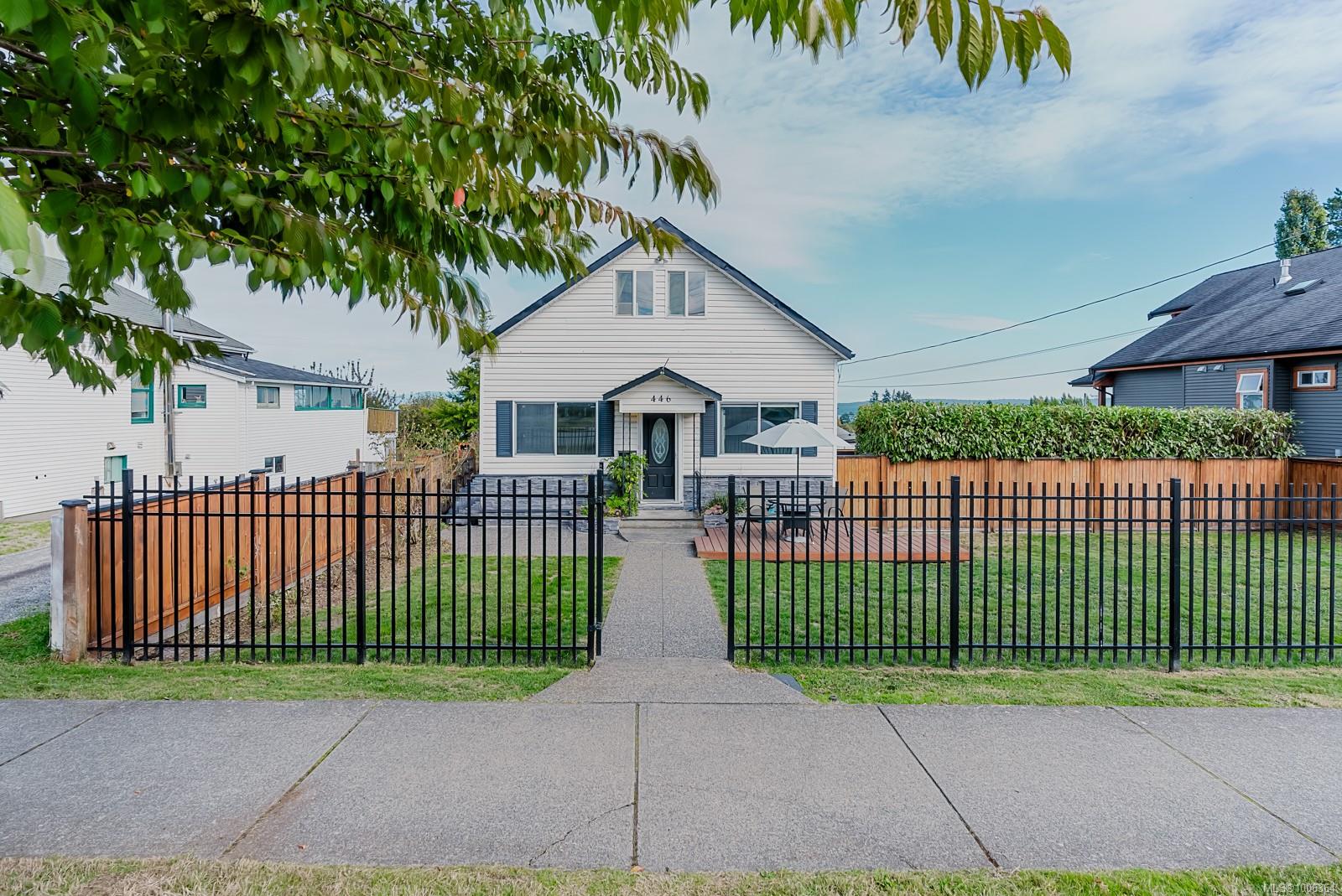 $849,000 - 446 Kennedy St<br>British Columbia, V9R 2J5