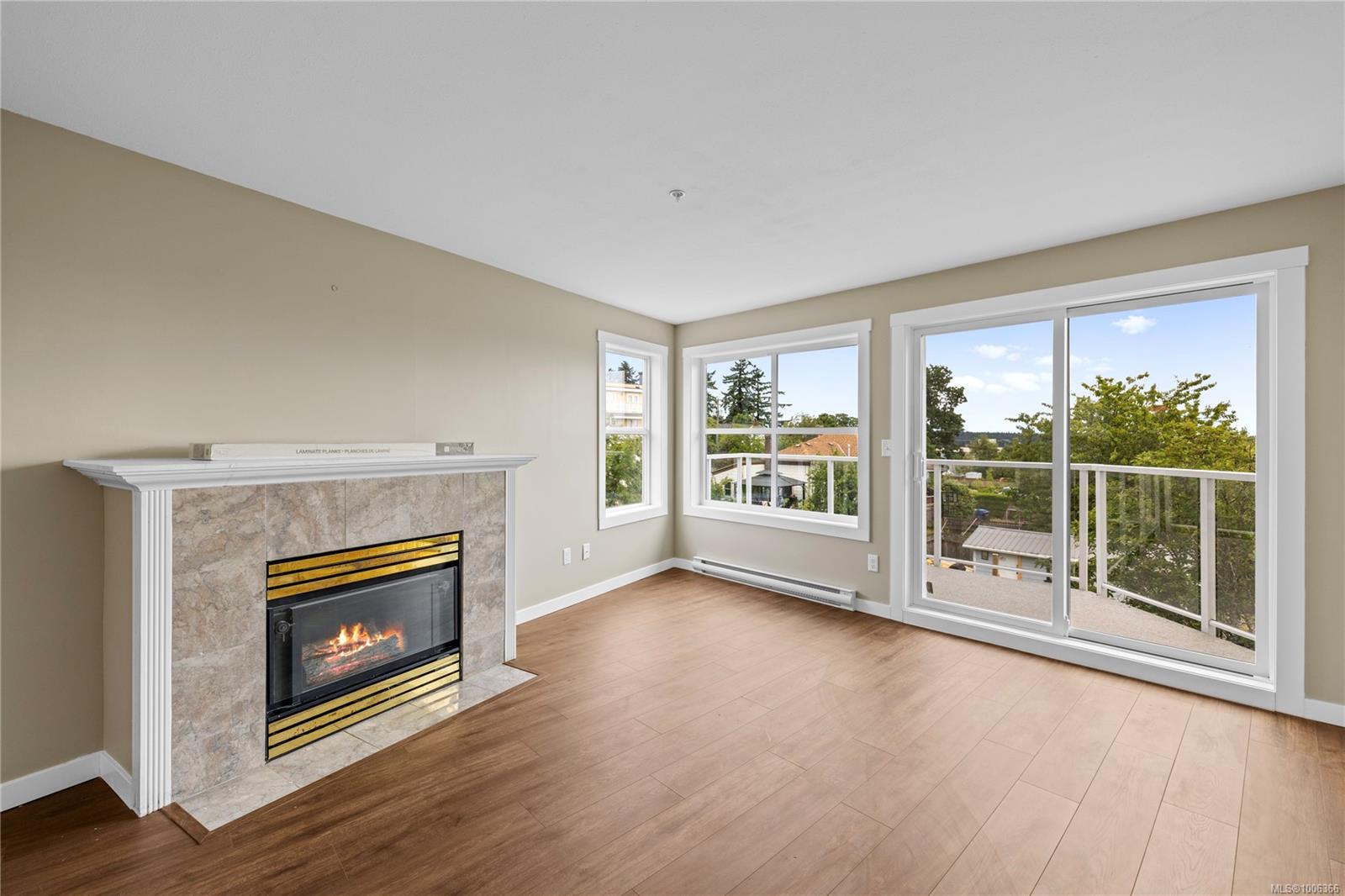 $374,900 - 650 Prideaux St<br>British Columbia, V9R 2P1