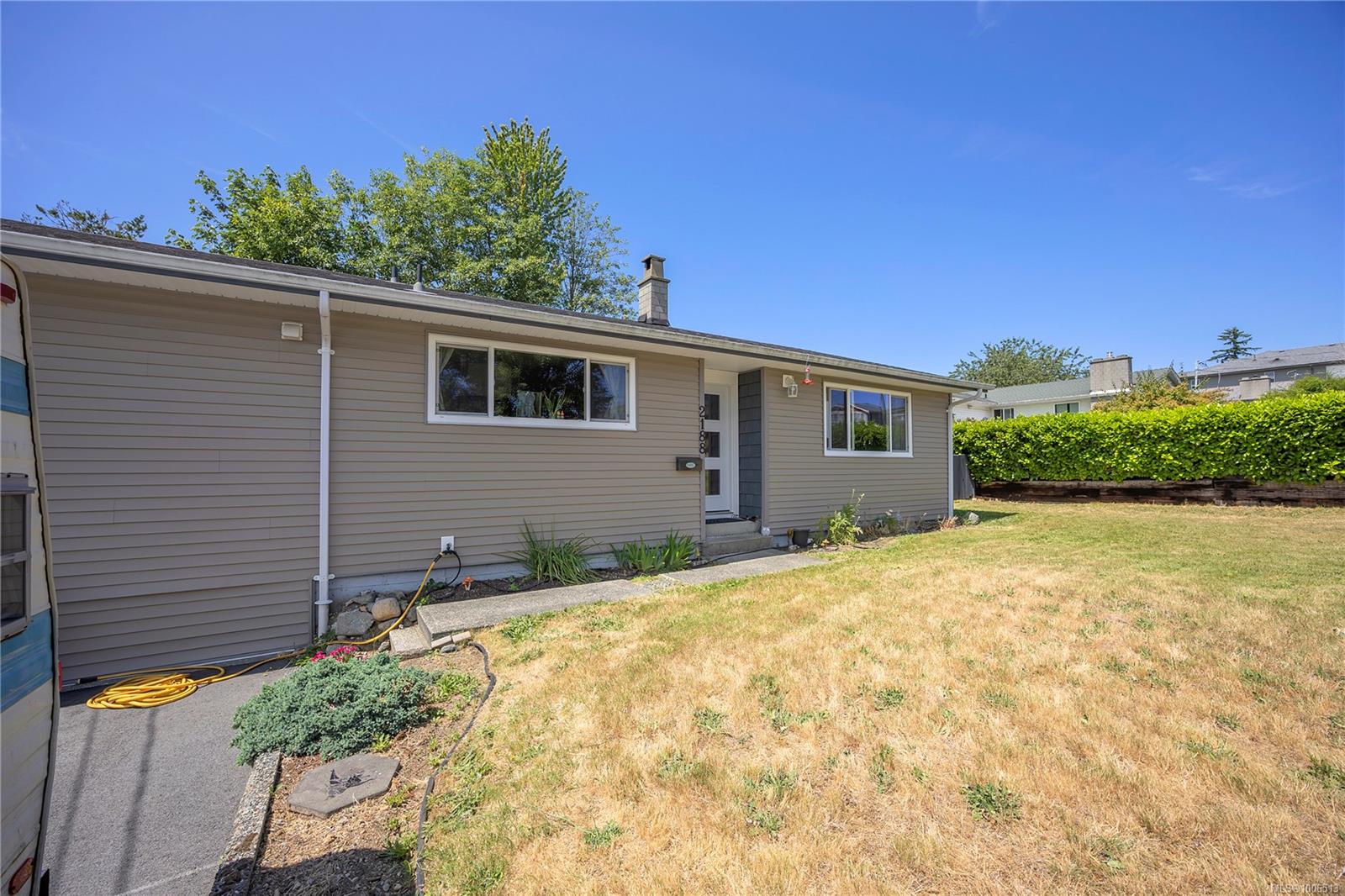 $679,000 - 2188 Lark Cres<br>British Columbia, V9S 5J8