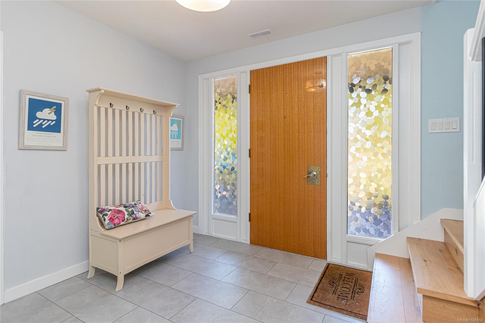 $2,100,000 - 2513 Cosgrove Cres<br>British Columbia, V9S 3P4