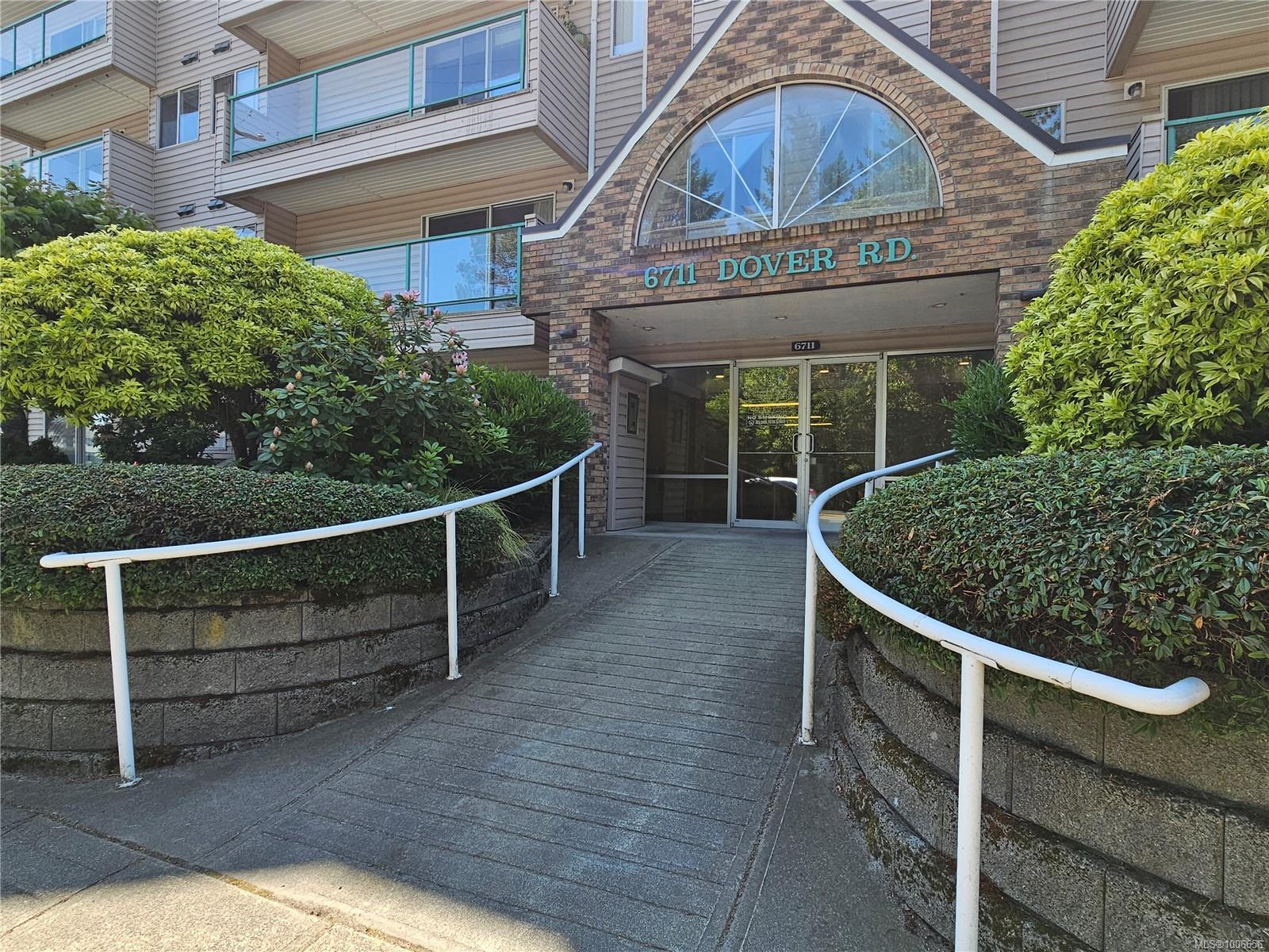 6711 Dover Rd, Na North Nanaimo real estate property for sale in Nanaimo British Columbia, V9V 1L9