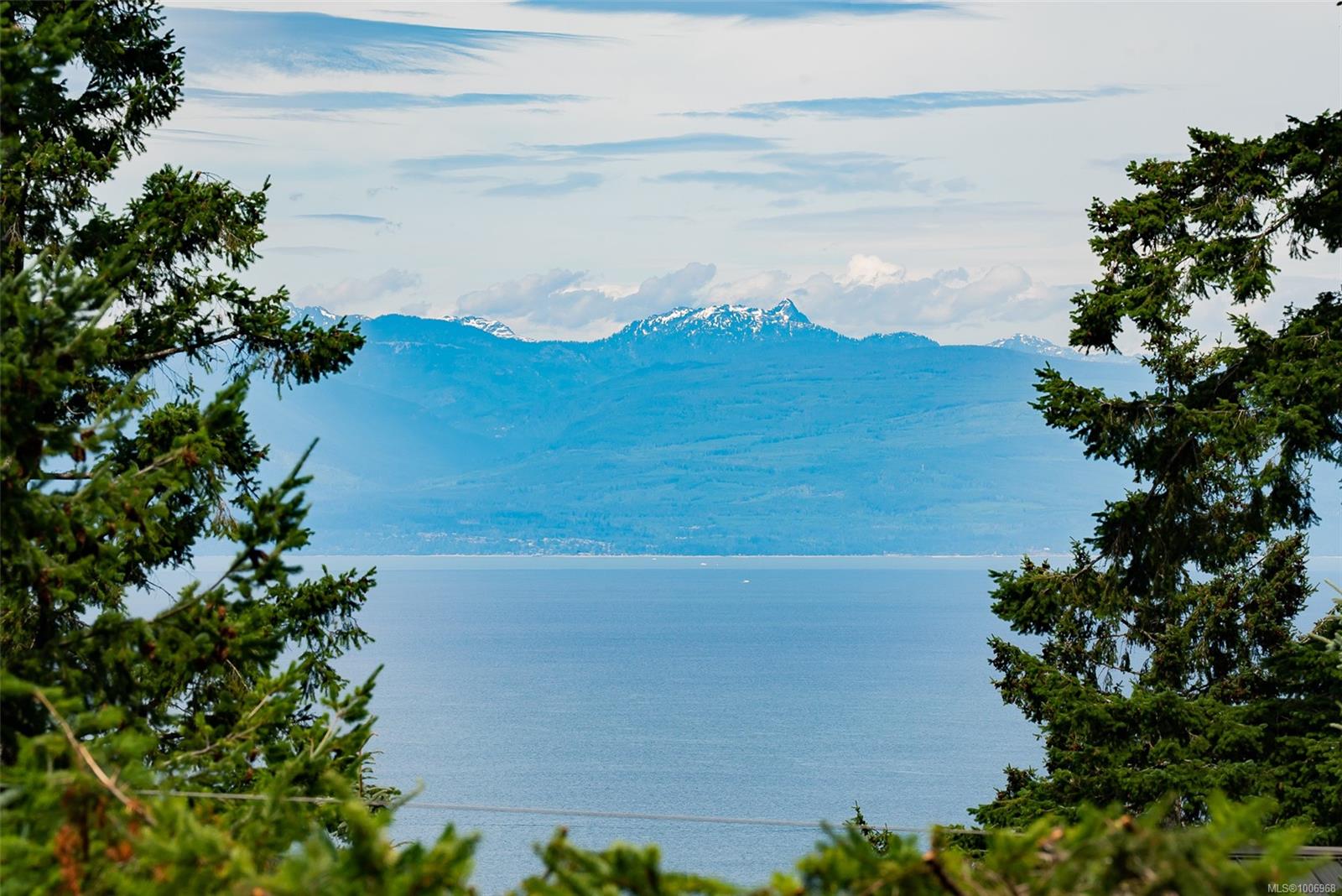$869,900 - 4862 Lost Lake Rd<br>British Columbia, V9T 5C8