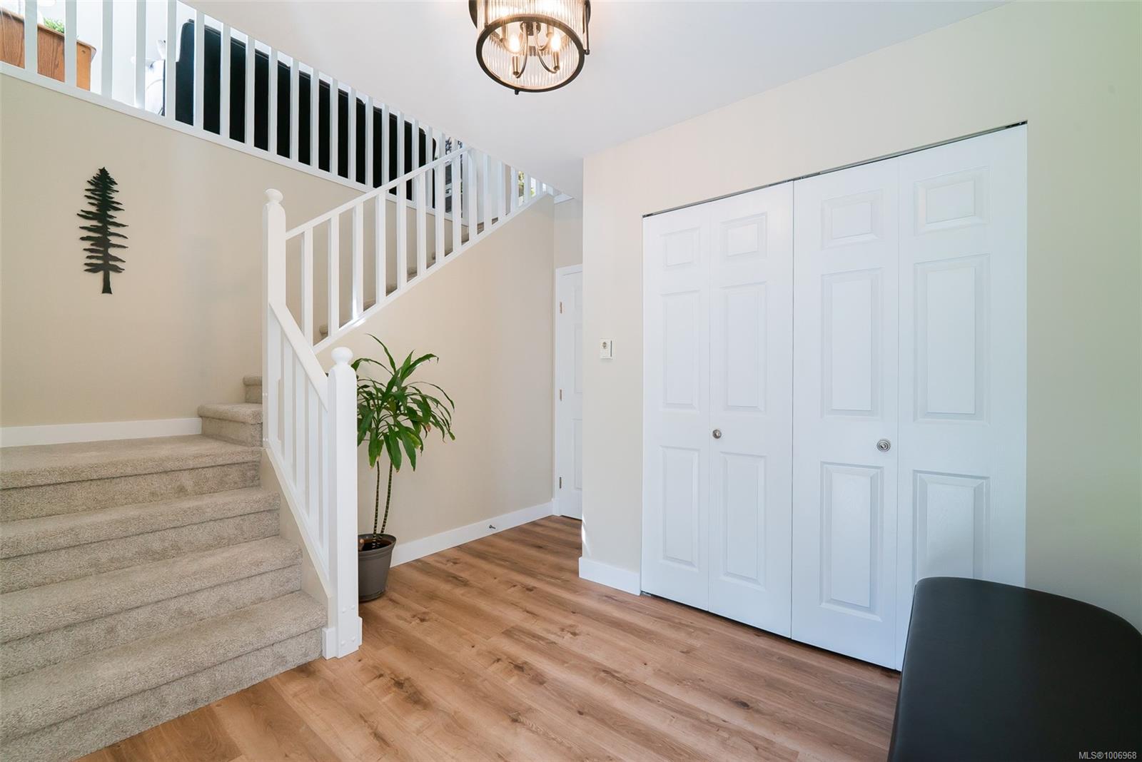 $869,900 - 4862 Lost Lake Rd<br>British Columbia, V9T 5C8