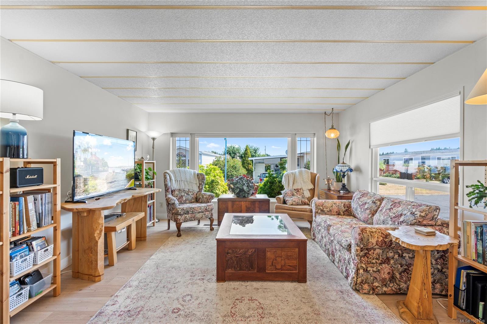 $319,900 - 450 Stanford Ave<br>British Columbia, V9P 1V8