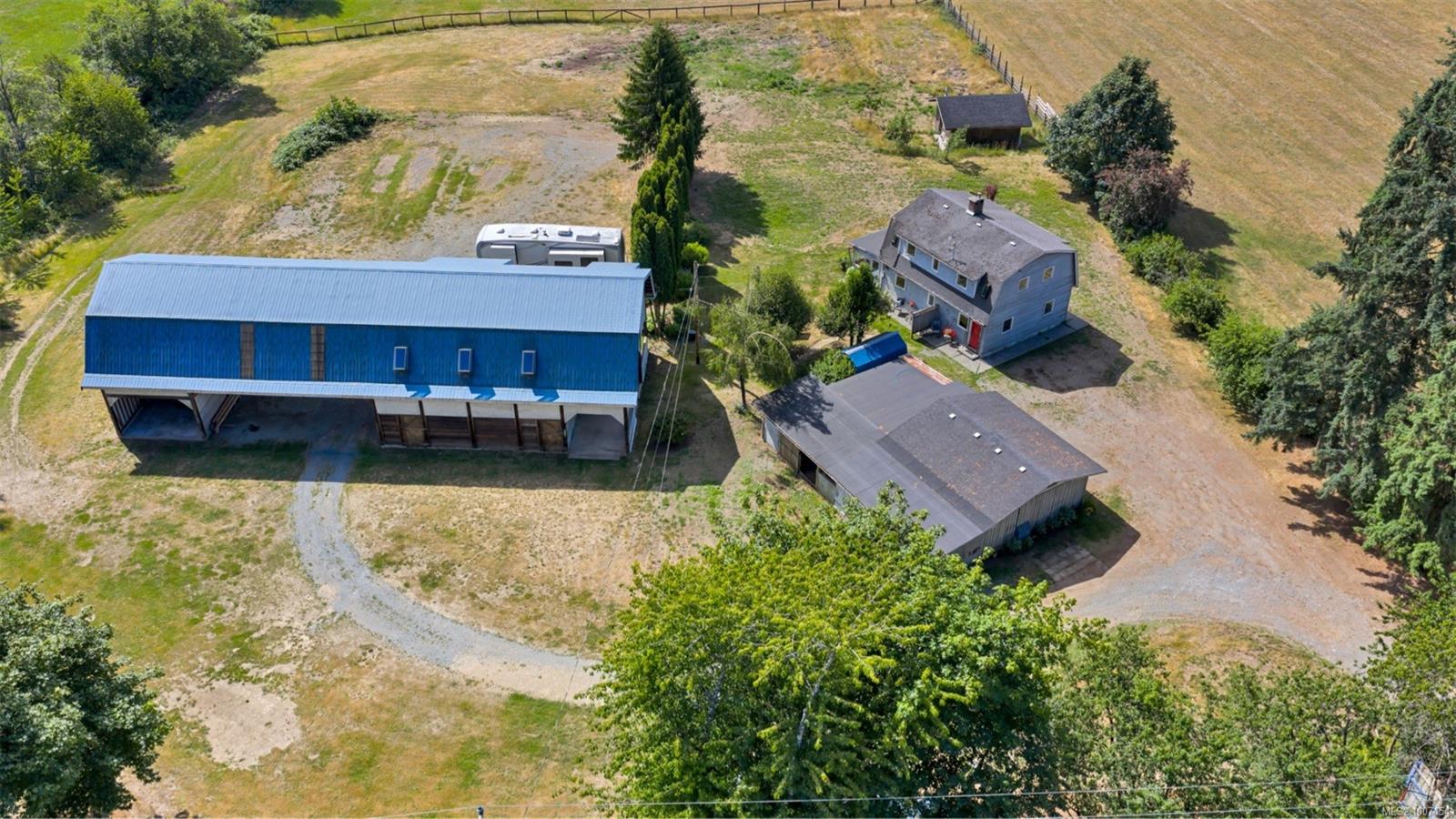 $975,000 - 4270 Cowichan Lake Rd<br>British Columbia, V9L 6H2