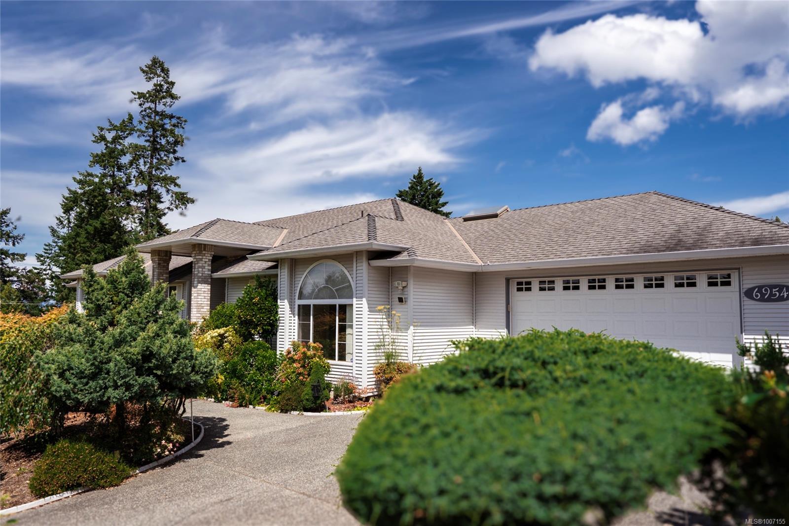 $1,098,000 - 6954 Seaside Terr<br>British Columbia, V0R 2H0