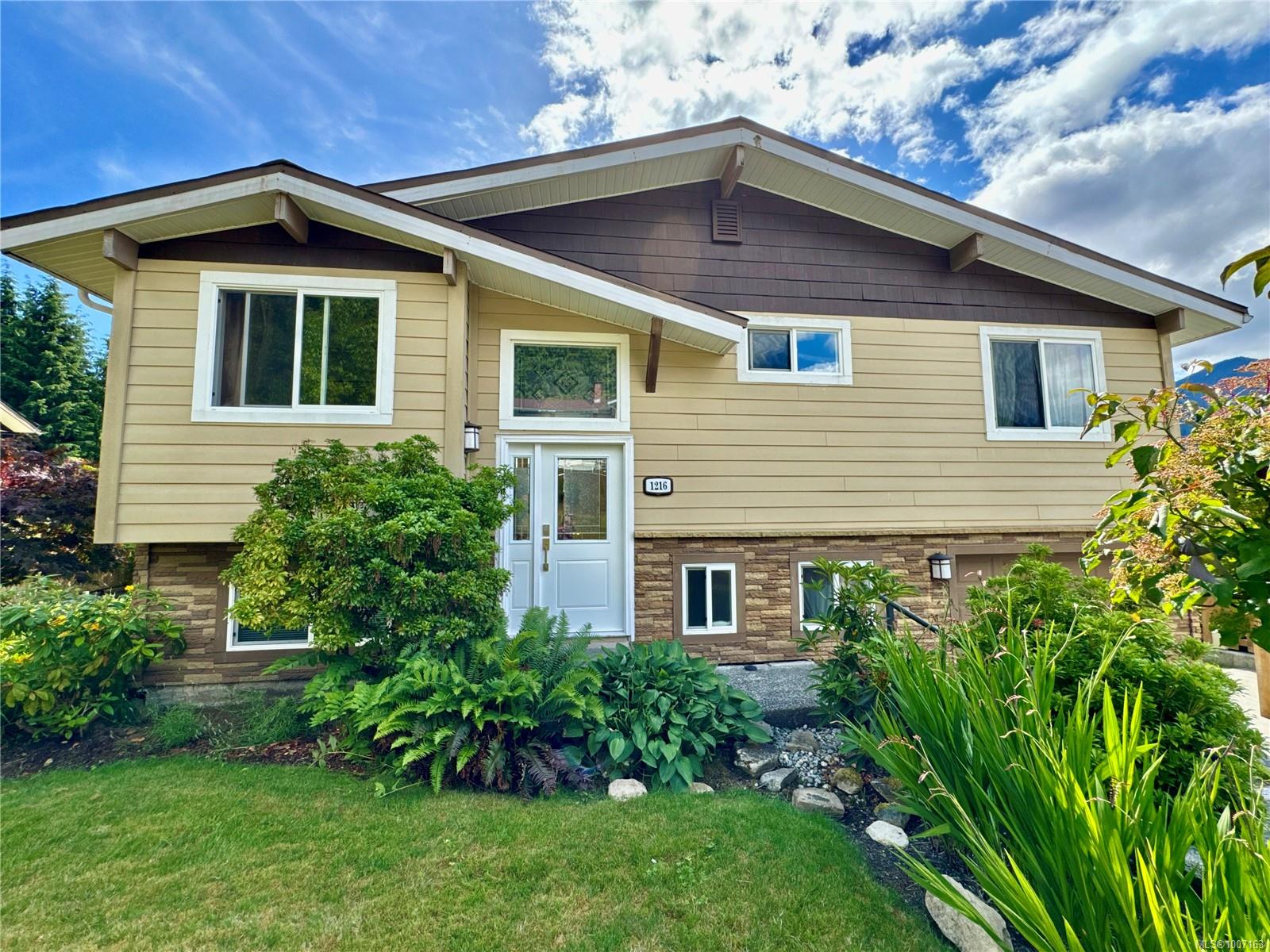$496,500 - 1216 Matsqui Ave<br>British Columbia, V0N 2N0