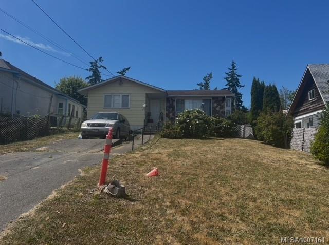 $449,000 - 8082 York Ave<br>British Columbia, V0R 1R0