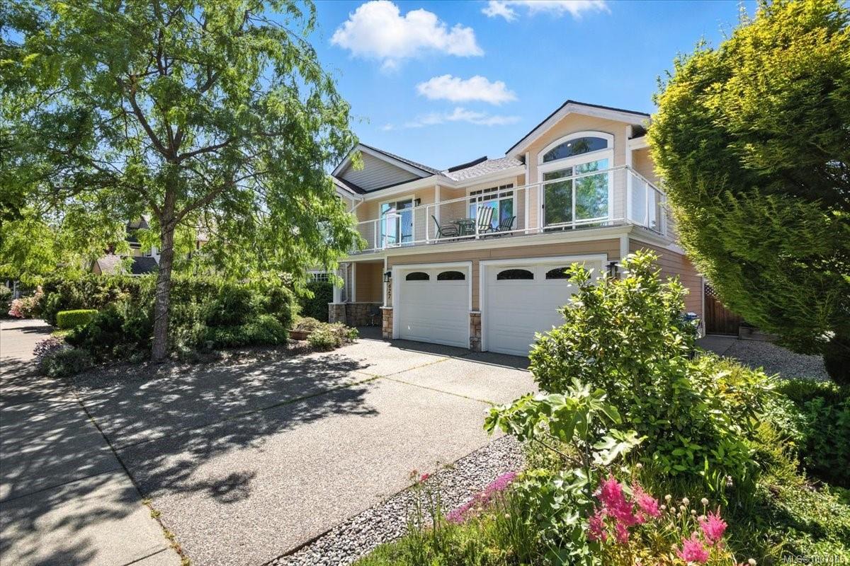 $1,099,999 - 627 Sarum Rise Way<br>British Columbia, V9R 7C5