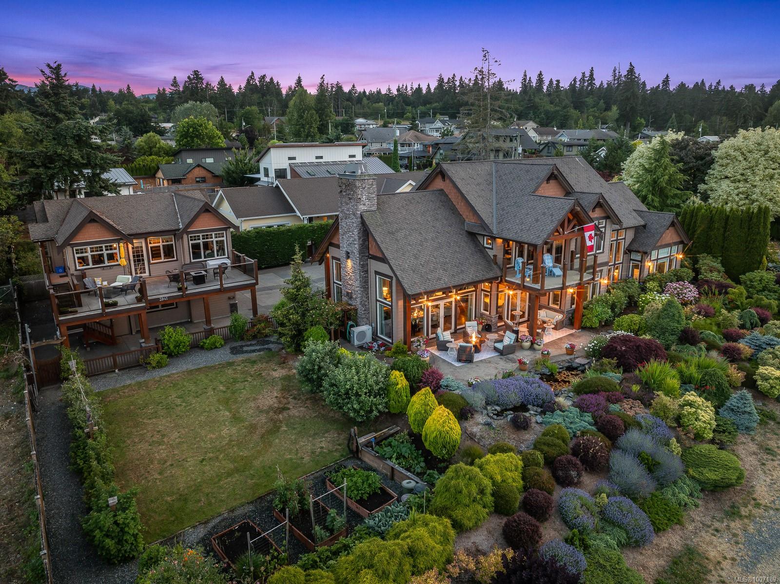 $3,400,000 - 3943-3941 Marine Dr<br>British Columbia, V0R 2V0