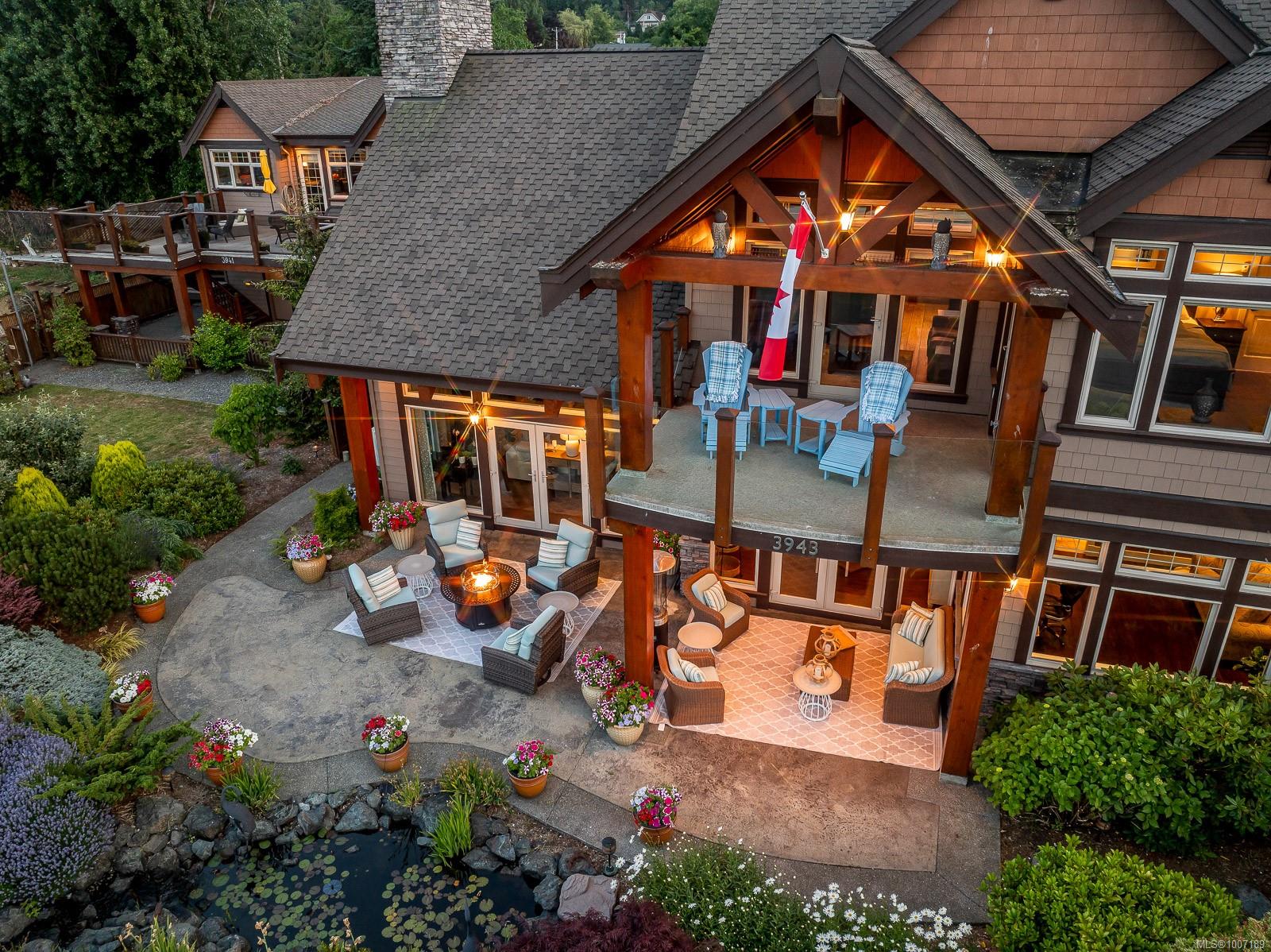 $3,400,000 - 3943-3941 Marine Dr<br>British Columbia, V0R 2V0