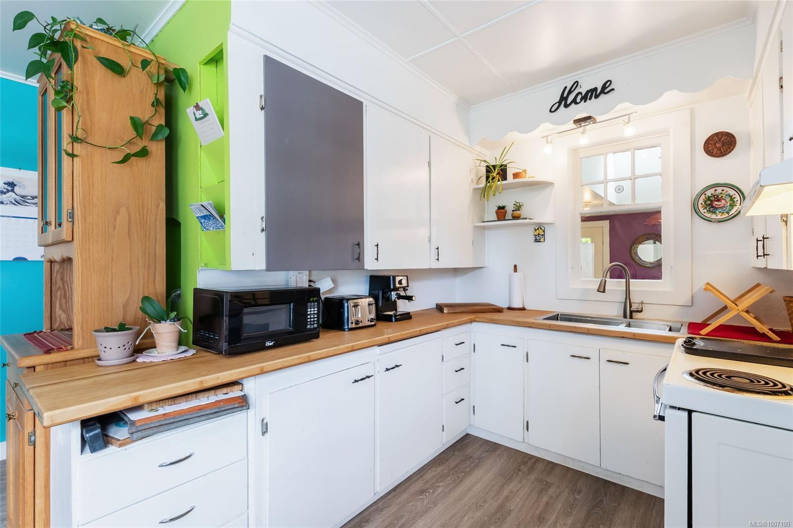 $599,900 - 2944 Pine St<br>British Columbia, V0R 1K1