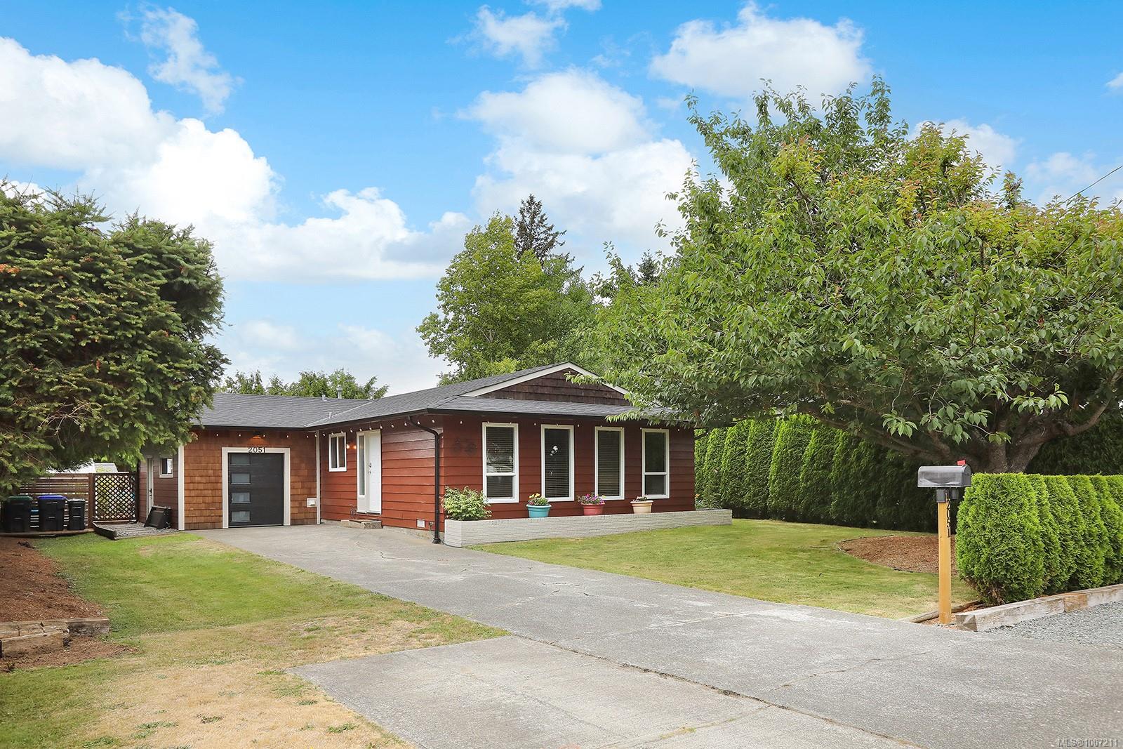 $669,900 - 2051 Urquhart Ave<br>British Columbia, V9N 3K8