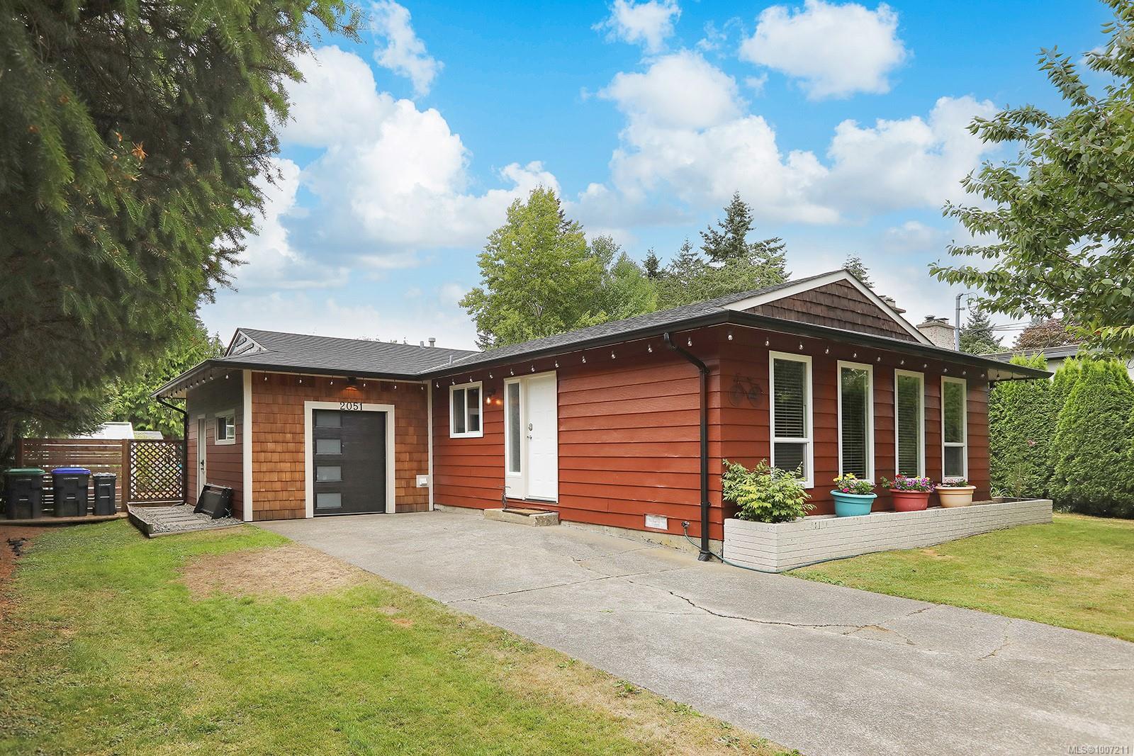 $669,900 - 2051 Urquhart Ave<br>British Columbia, V9N 3K8