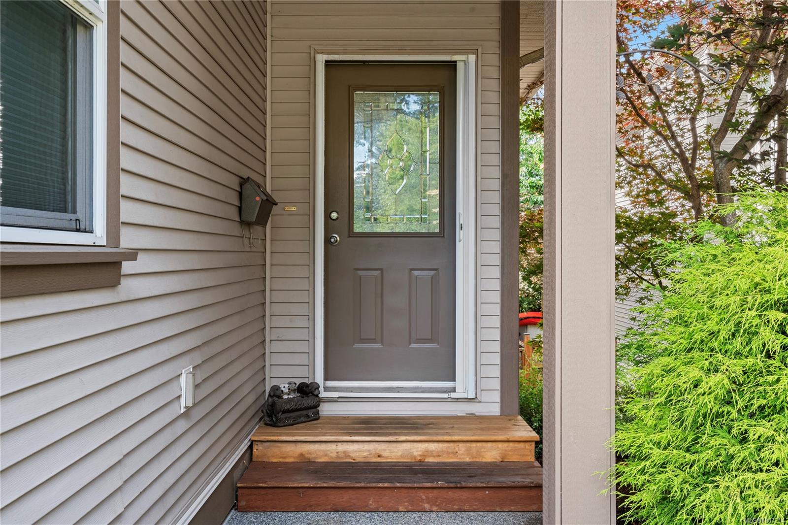 $919,000 - 490 Alpen Way<br>British Columbia, V9R 0B9